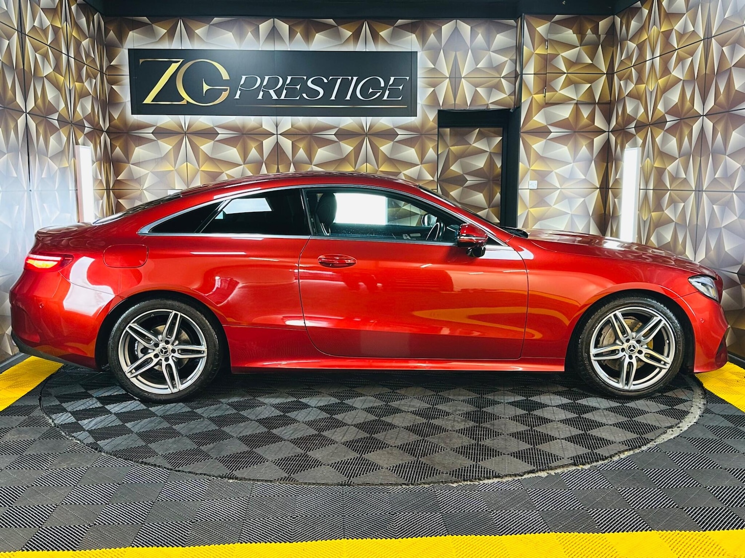 Used Mercedes-Benz E Class 2019 for sale - 77203112: Photo 9