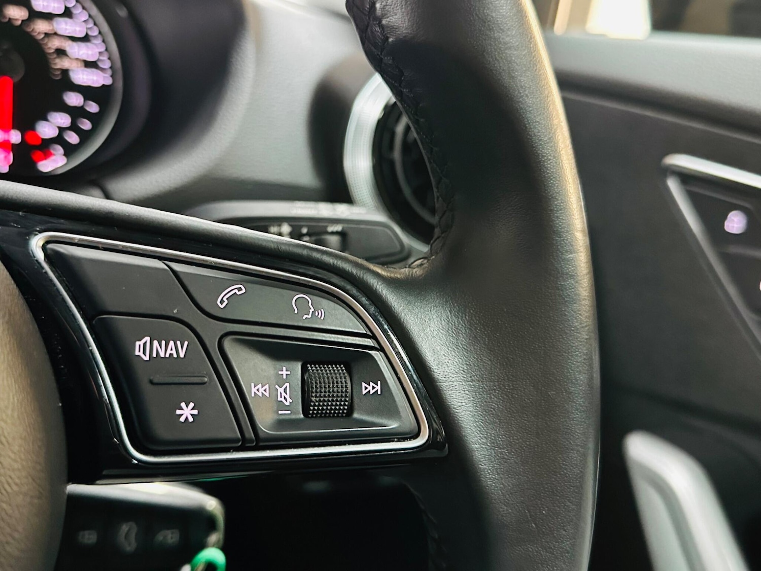 Used Audi Q2 2021 for sale - 77052486: Photo 48