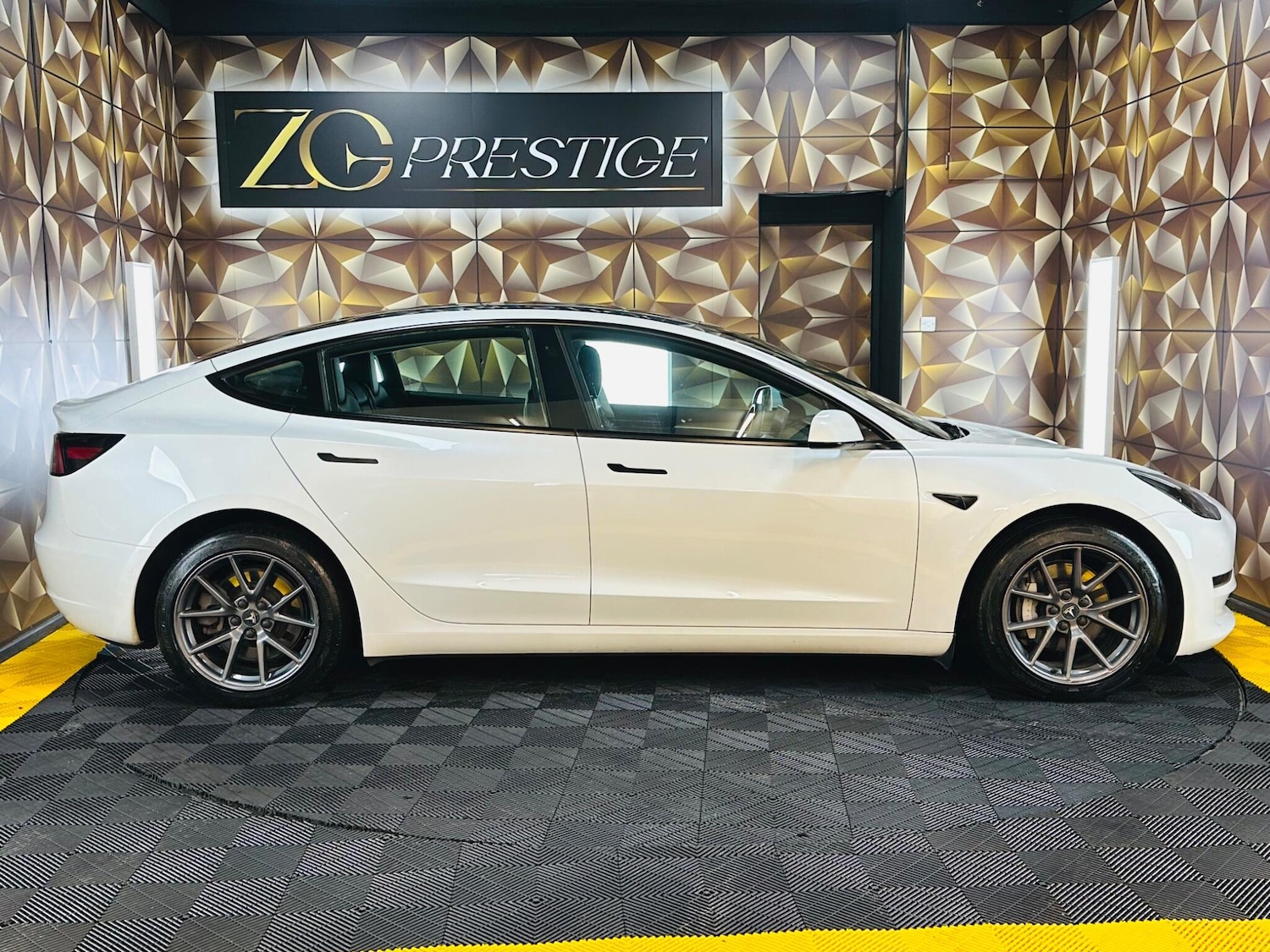 Used Tesla Model 3 2022 for sale - 77267173: Photo 9