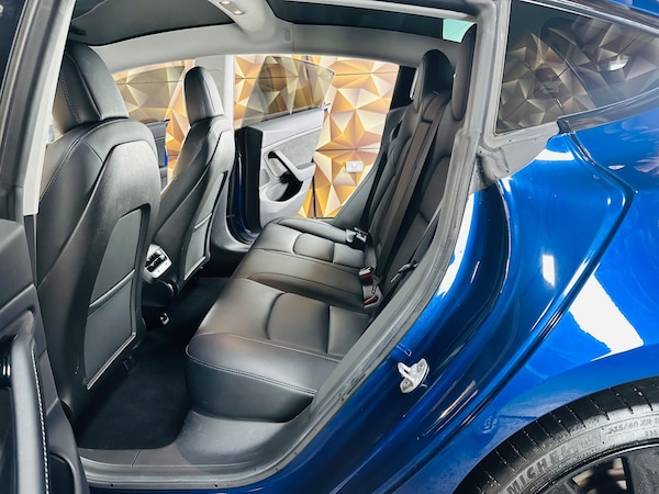 Used Tesla Model 3 2019 for sale - 76239824: Photo 60