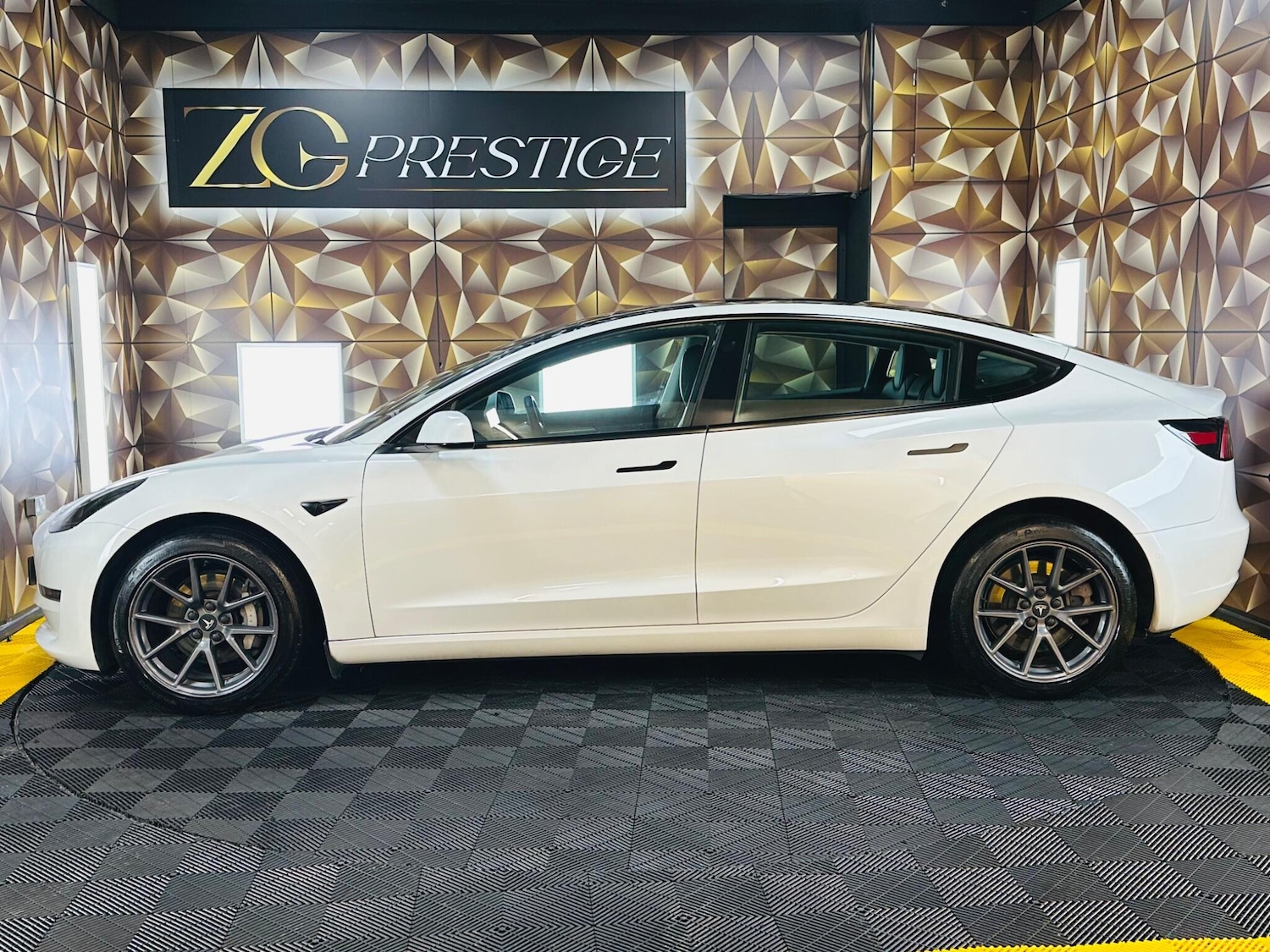 Used Tesla Model 3 2022 for sale - 77109700: Photo 11