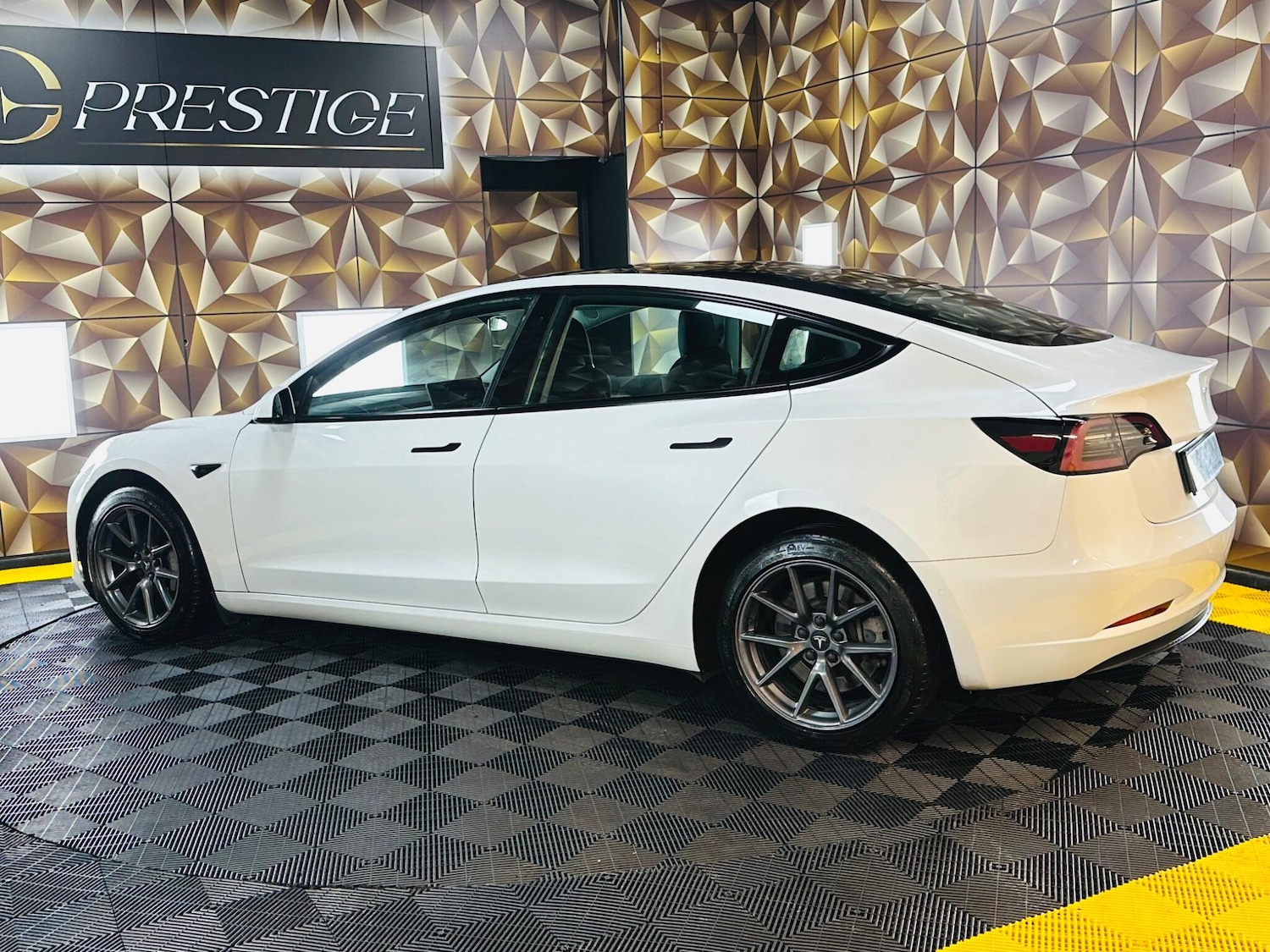 Used Tesla Model 3 2022 for sale - 77109700: Photo 35