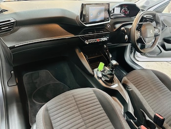 Used Peugeot 208 2021 for sale - 75950119: Photo