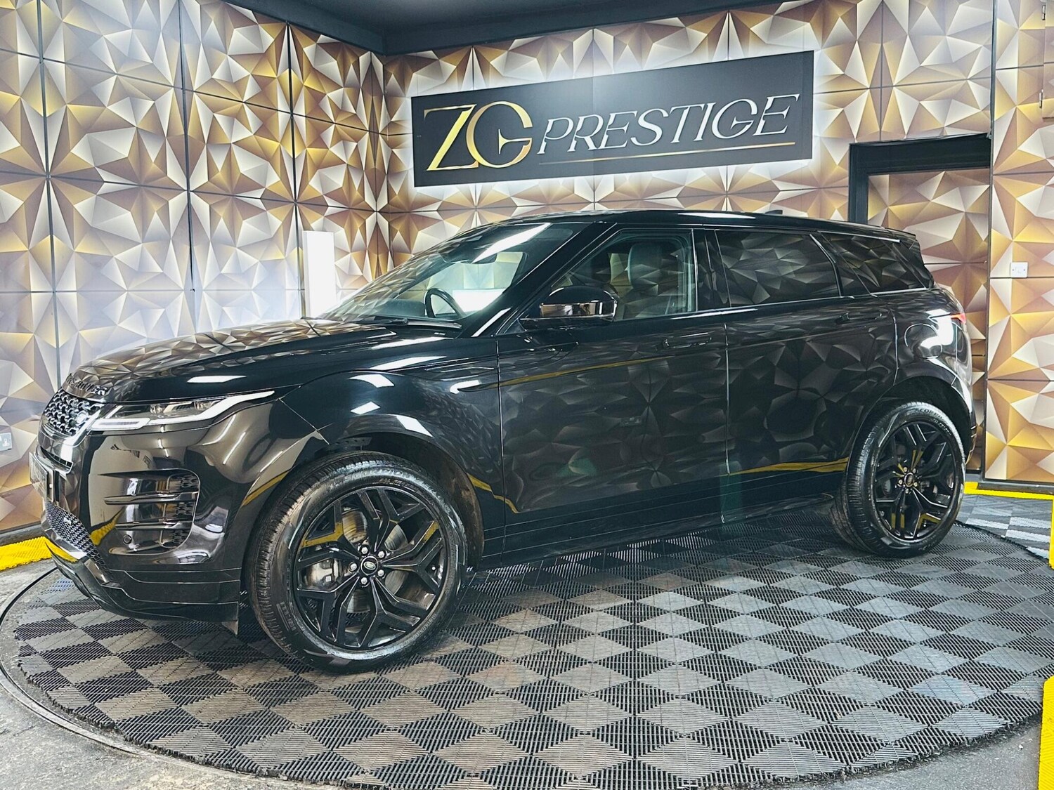 Used Land Rover Range Rover Evoque 2021 for sale - 77783698: Photo 15