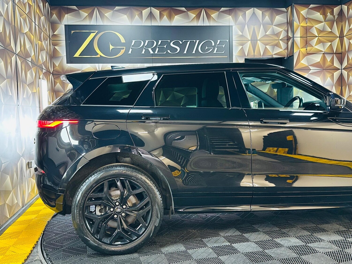 Used Land Rover Range Rover Evoque 2021 for sale - 77783698: Photo 23