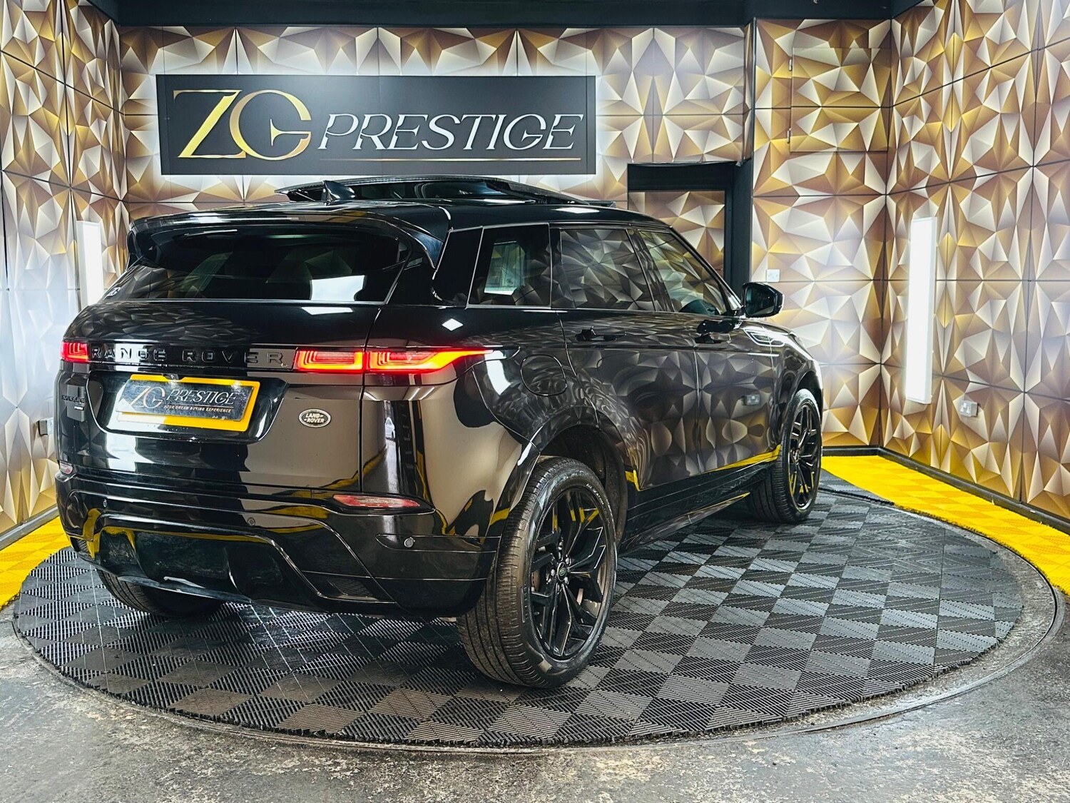 Used Land Rover Range Rover Evoque 2021 for sale - 77783698: Photo 31