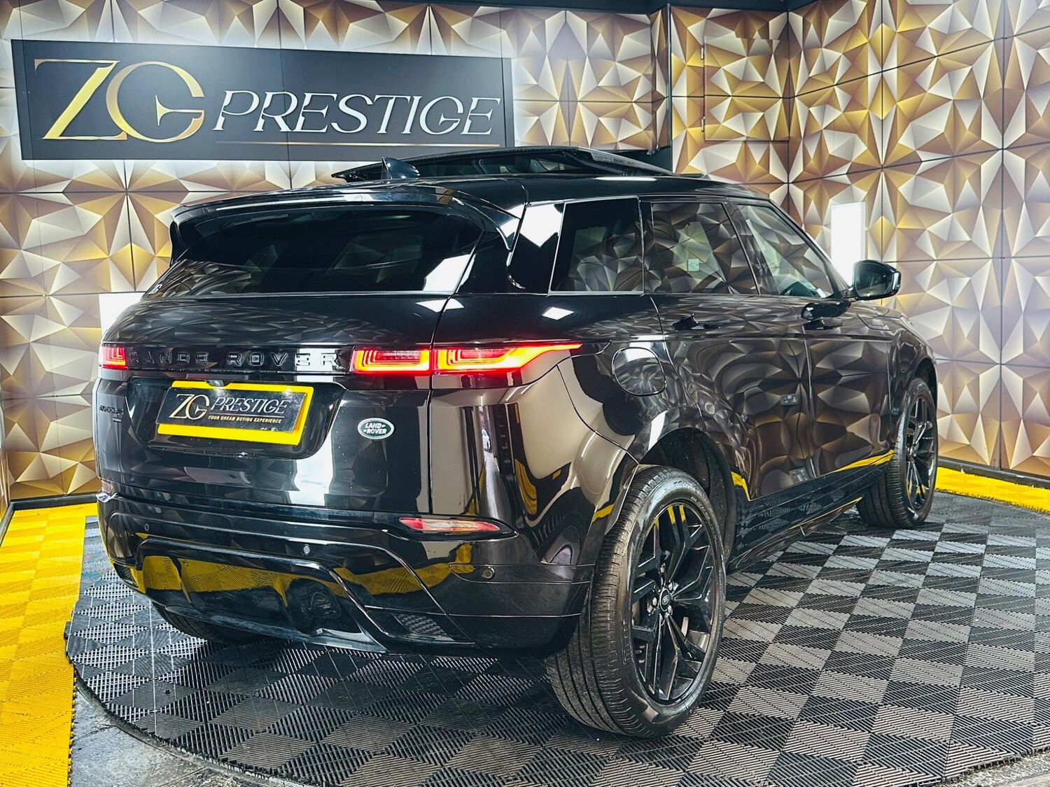 Used Land Rover Range Rover Evoque 2021 for sale - 77783698: Photo 41