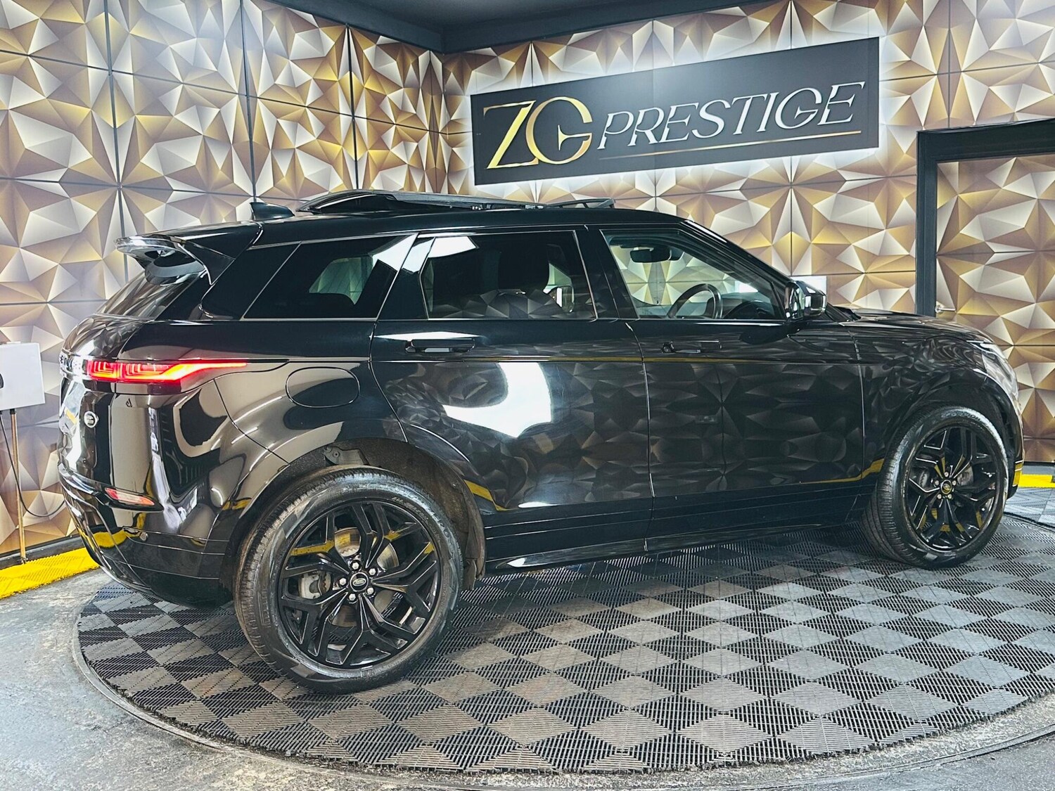 Used Land Rover Range Rover Evoque 2021 for sale - 77783698: Photo 44