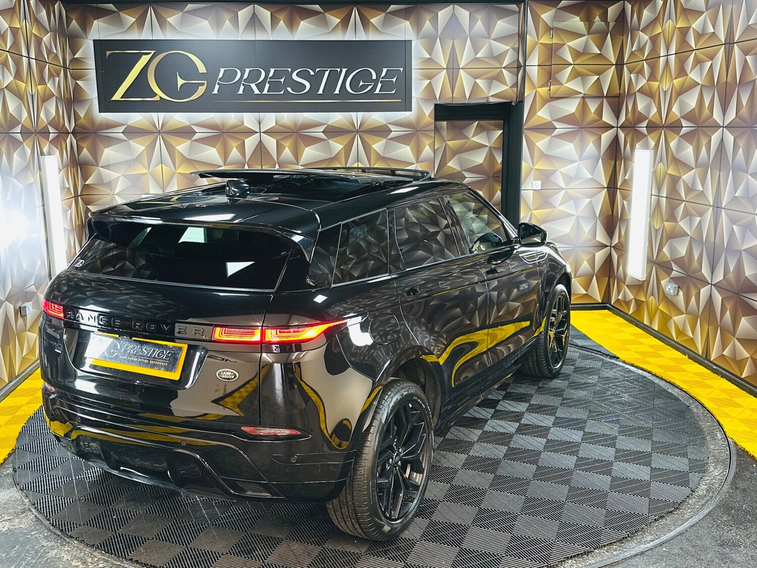 Used Land Rover Range Rover Evoque 2021 for sale - 77783698: Photo 7