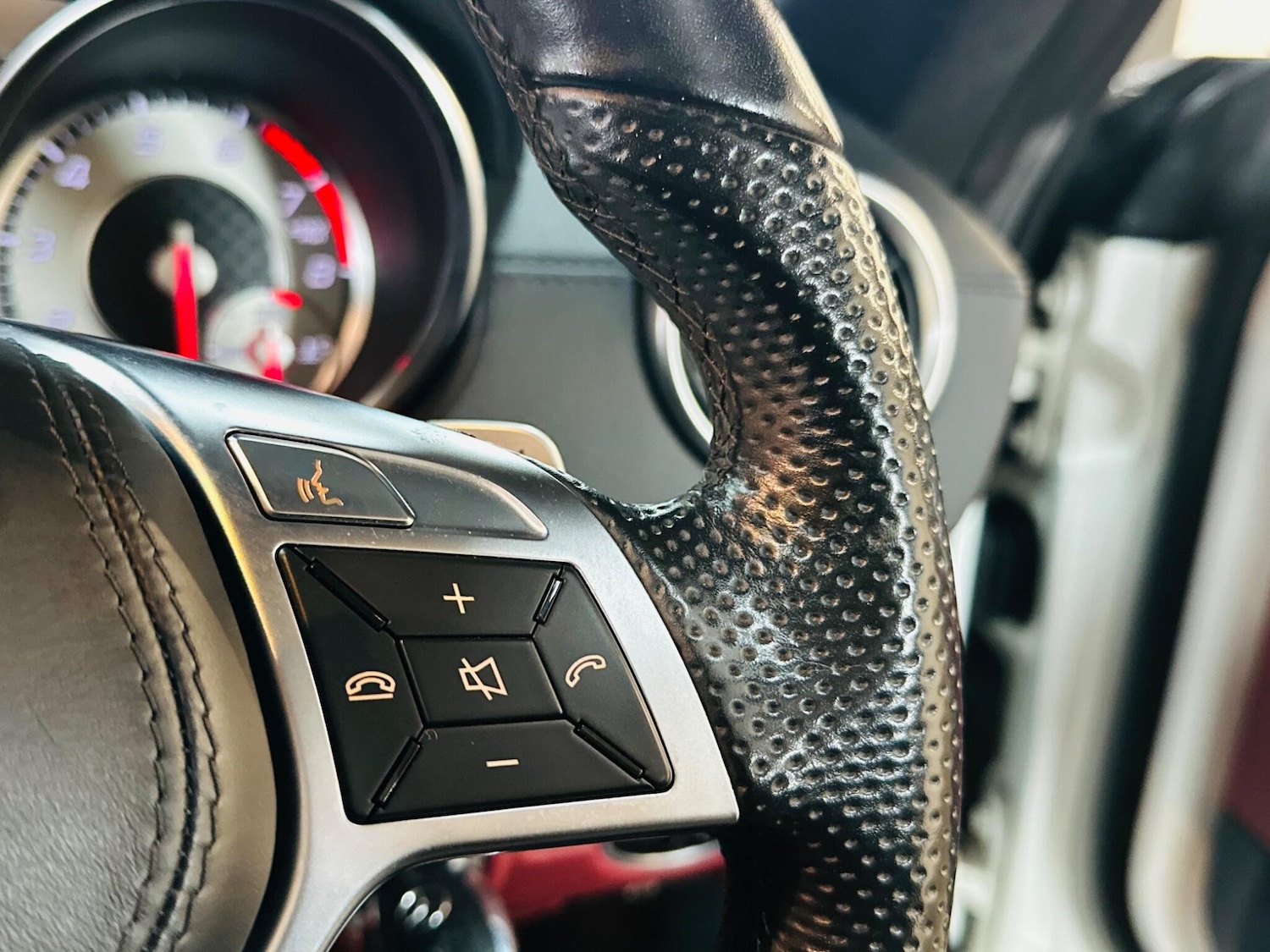 Used Mercedes-Benz SL 2015 for sale - 76926036: Photo 47