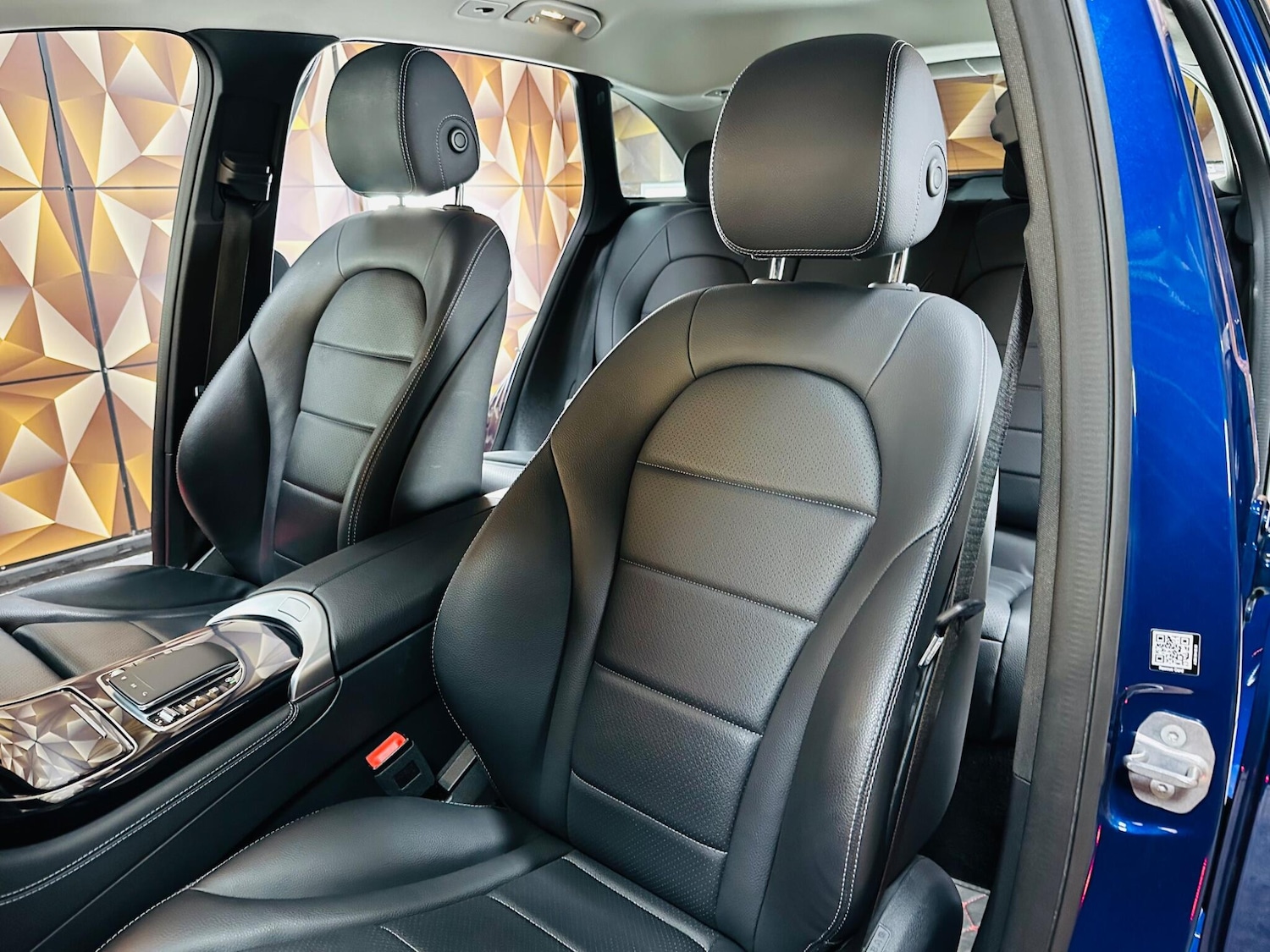 Used Mercedes-Benz GLC 2019 for sale - 76094386: Photo 18