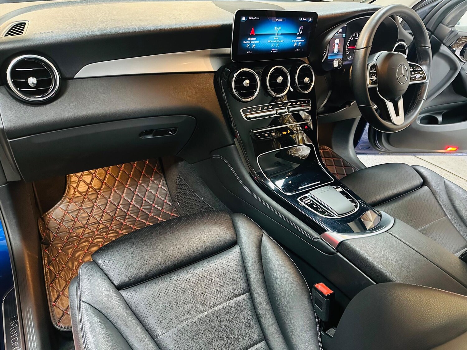 Used Mercedes-Benz GLC 2019 for sale - 76094386: Photo 4
