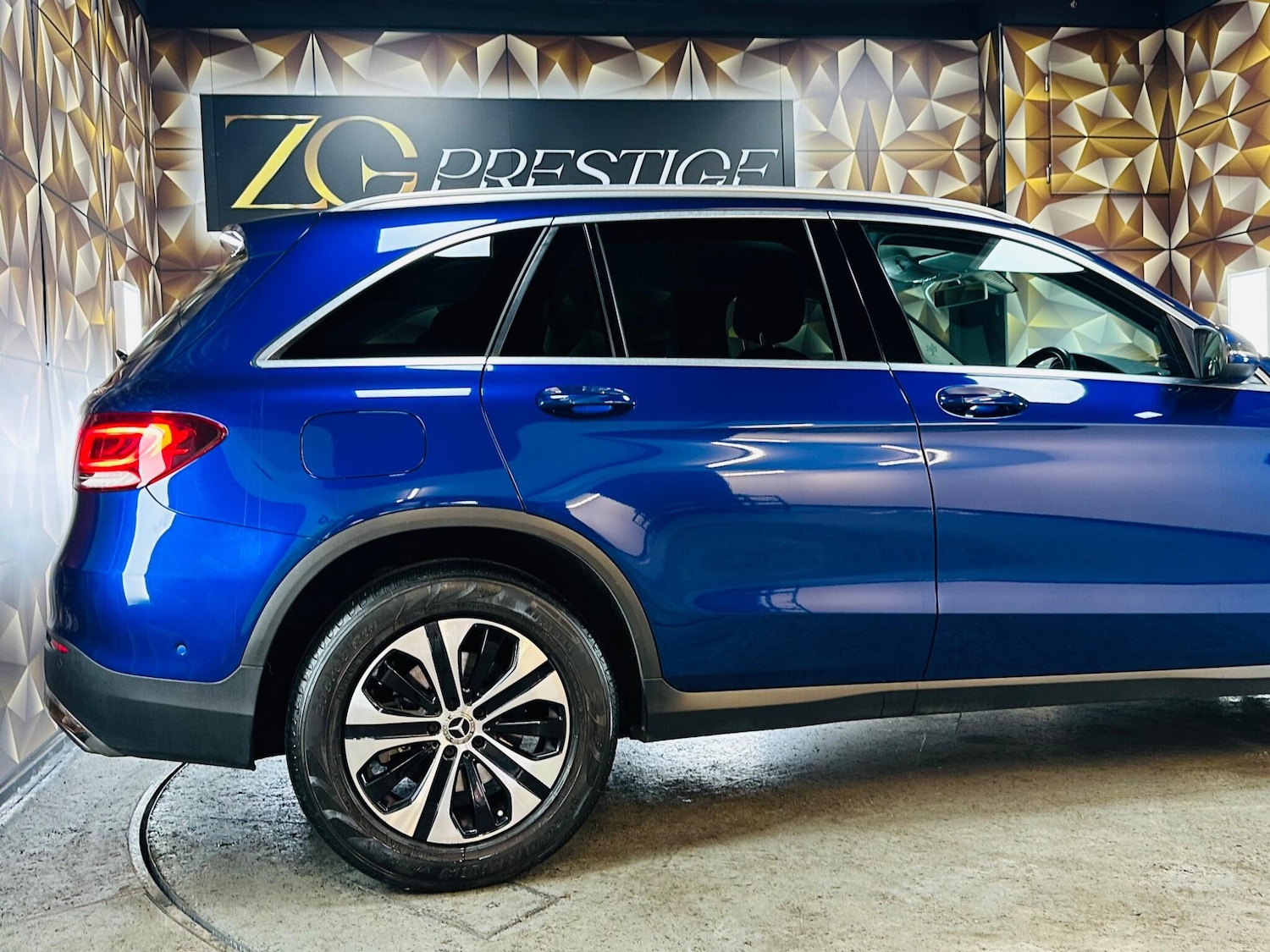 Used Mercedes-Benz GLC 2019 for sale - 76094386: Photo 44