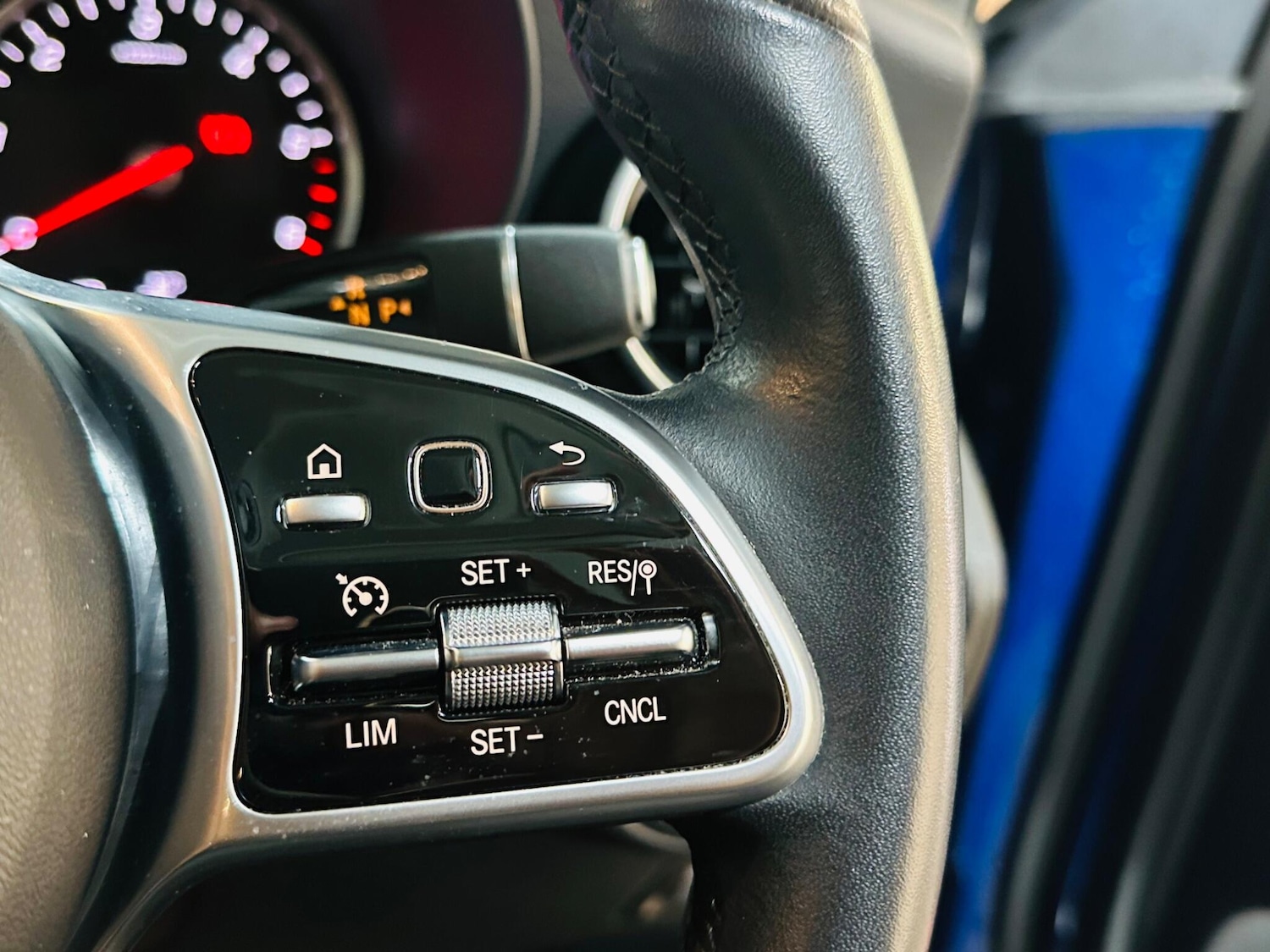 Used Mercedes-Benz GLC 2019 for sale - 76094386: Photo 56