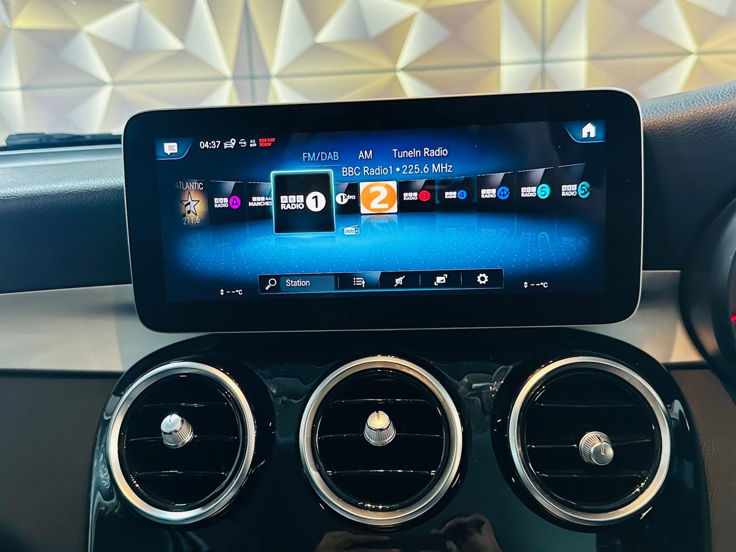 Used Mercedes-Benz GLC 2019 for sale - 76094386: Photo 57