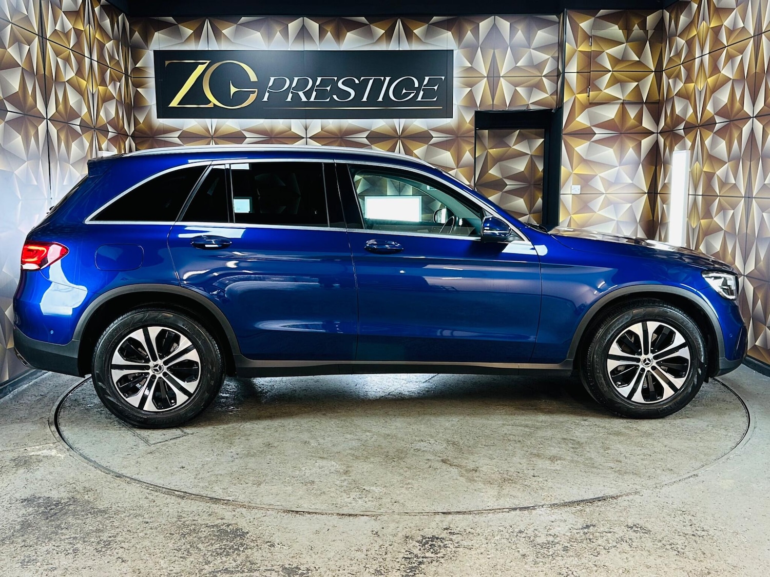 Used Mercedes-Benz GLC 2019 for sale - 76094386: Photo 9