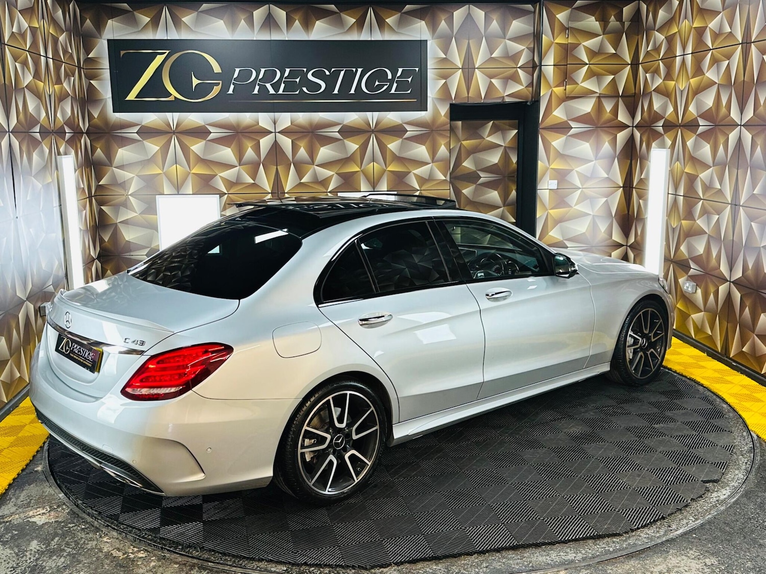 Used Mercedes-Benz C Class 2017 for sale - 77793482: Photo 7