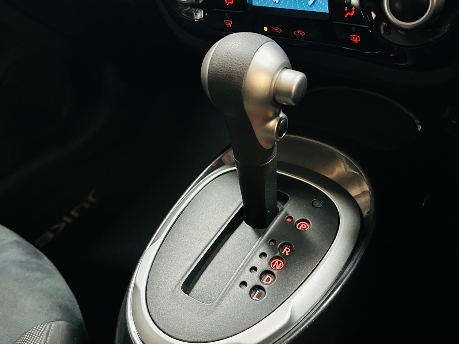 Used Nissan Juke 2019 for sale - 76936587: Photo 53