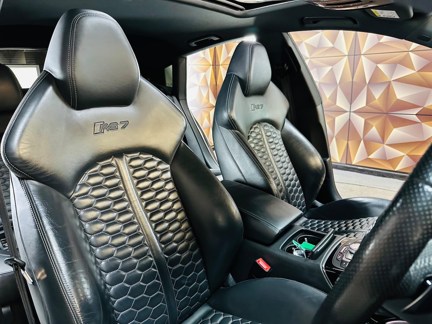 Used Audi RS7 2016 for sale - 76898243: Photo 10