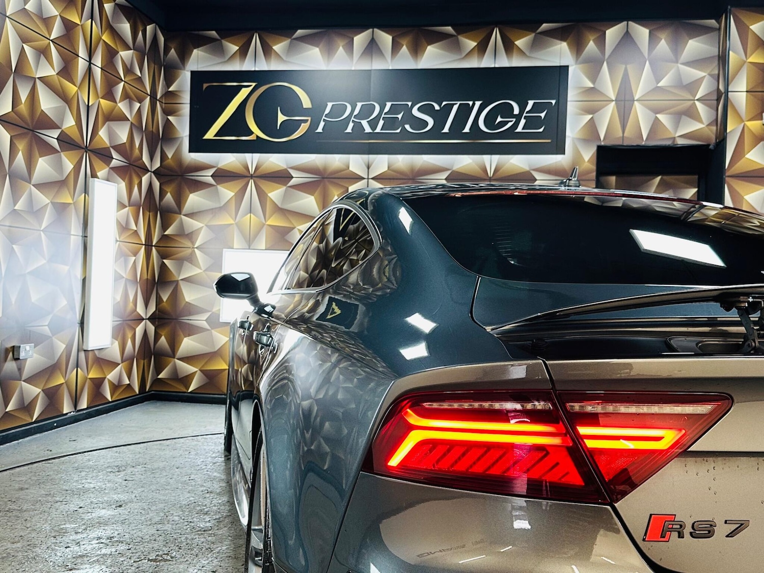 Used Audi RS7 2016 for sale - 76898243: Photo 40