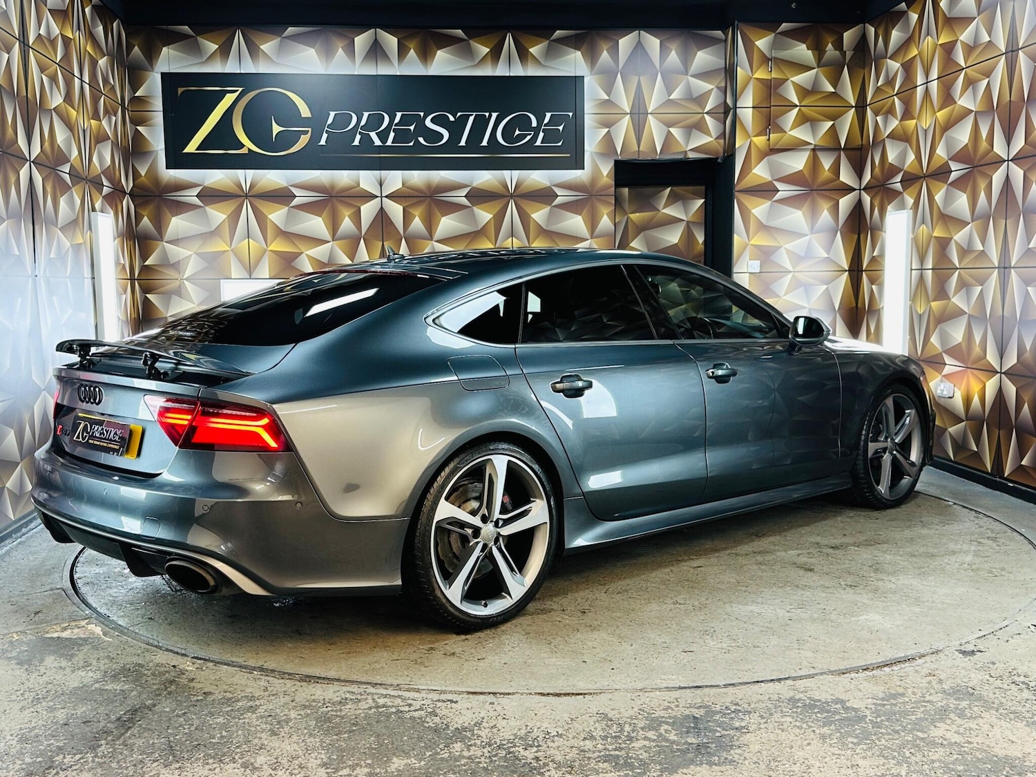 Used Audi RS7 2016 for sale - 76898243: Photo 43