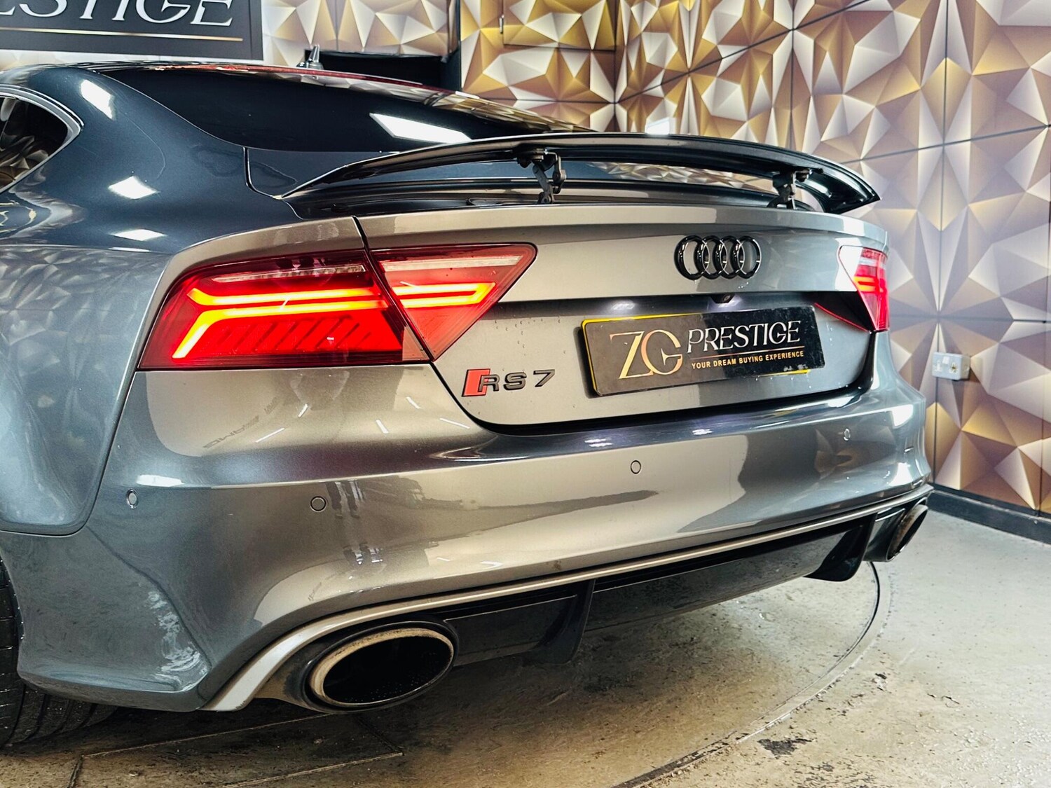 Used Audi RS7 2016 for sale - 76898243: Photo 45