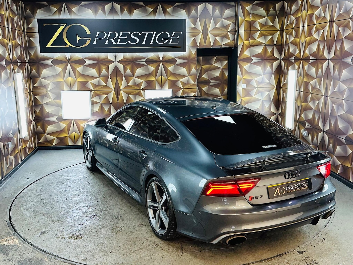 Used Audi RS7 2016 for sale - 76898243: Photo 48