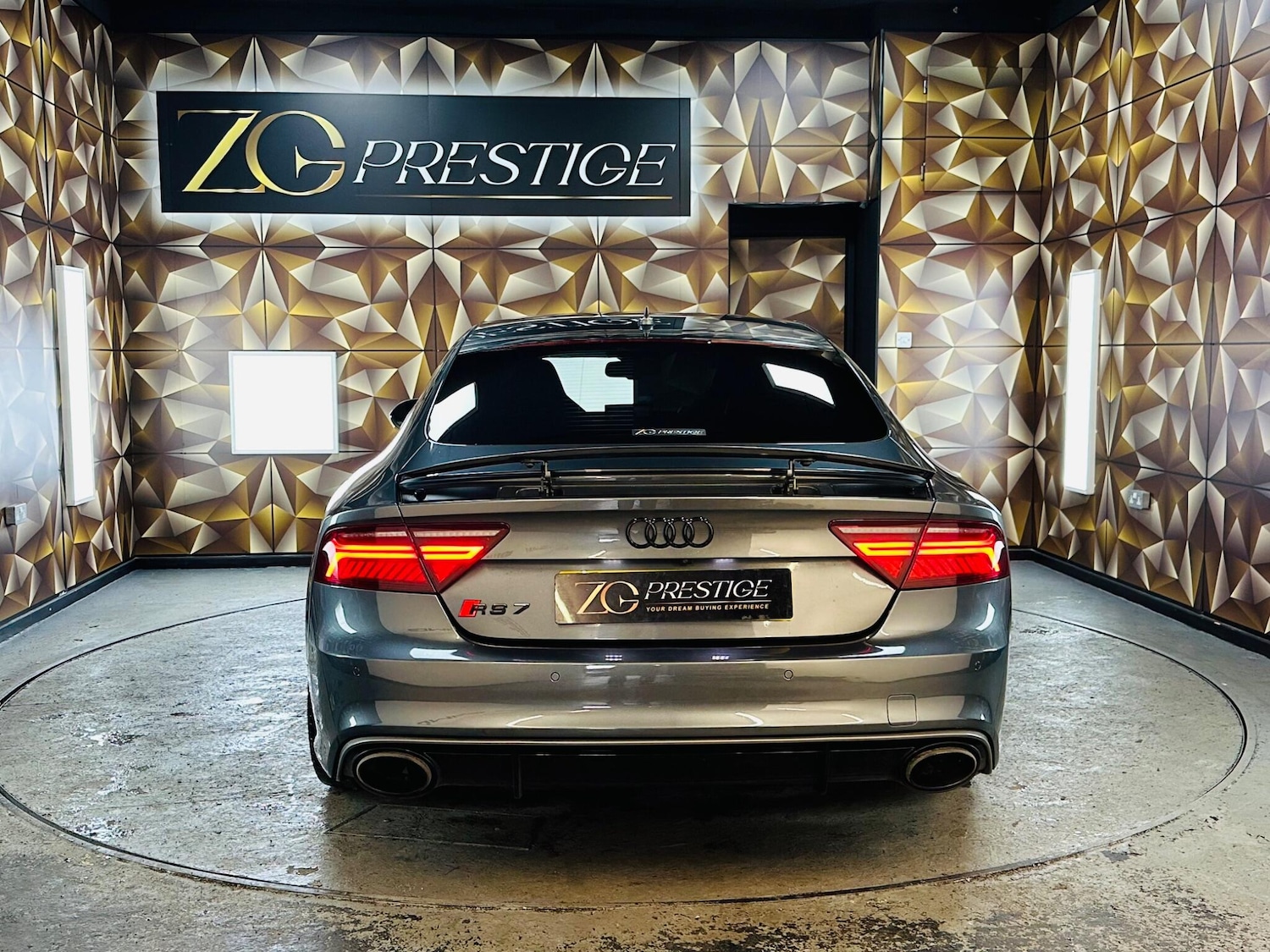 Used Audi RS7 2016 for sale - 76898243: Photo 5