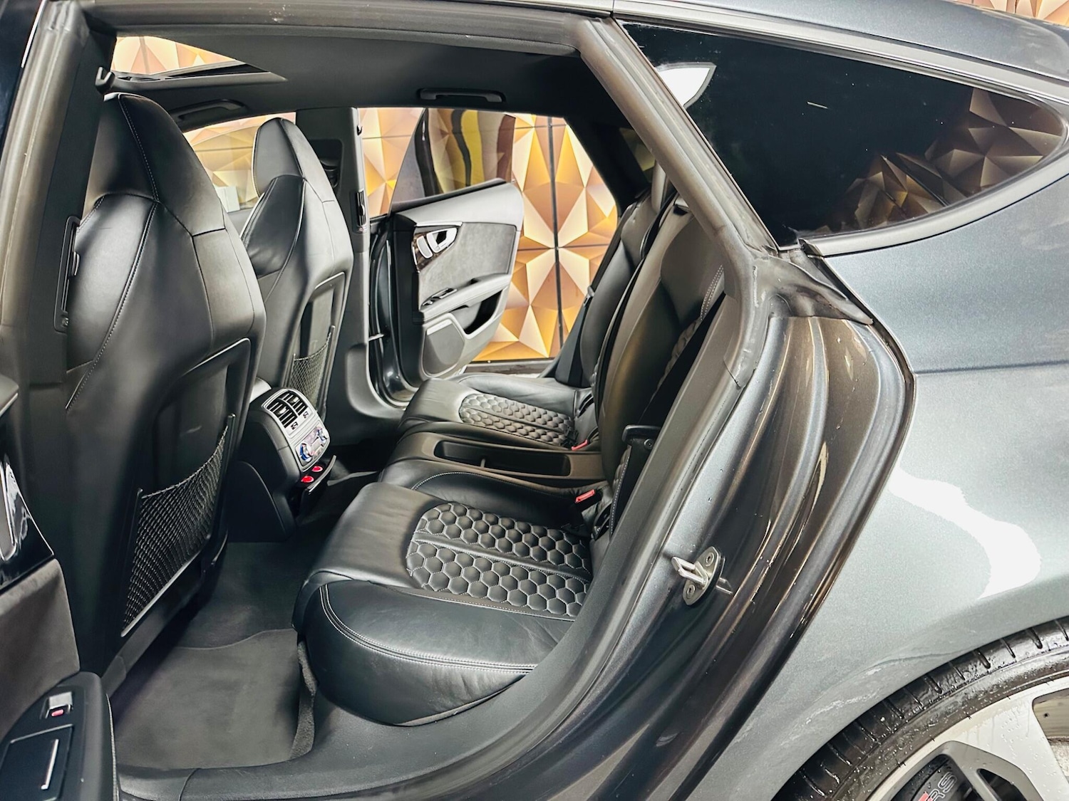 Used Audi RS7 2016 for sale - 76898243: Photo 67