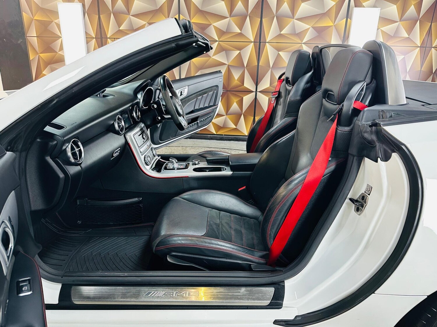 Used Mercedes-Benz SLC 2016 for sale - 76099566: Photo 69