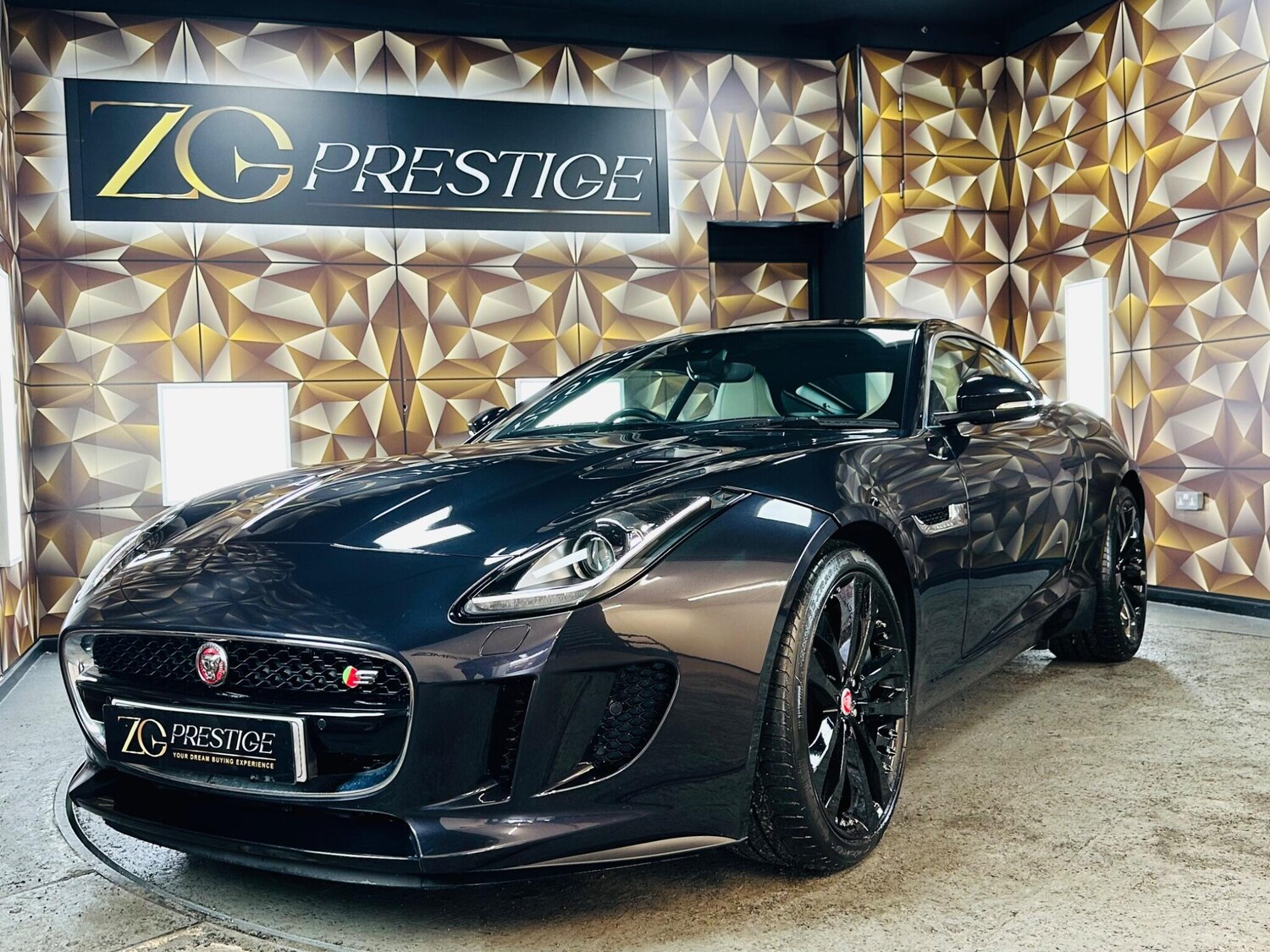 Used Jaguar F-Type 2015 for sale - 76388372: Photo 19