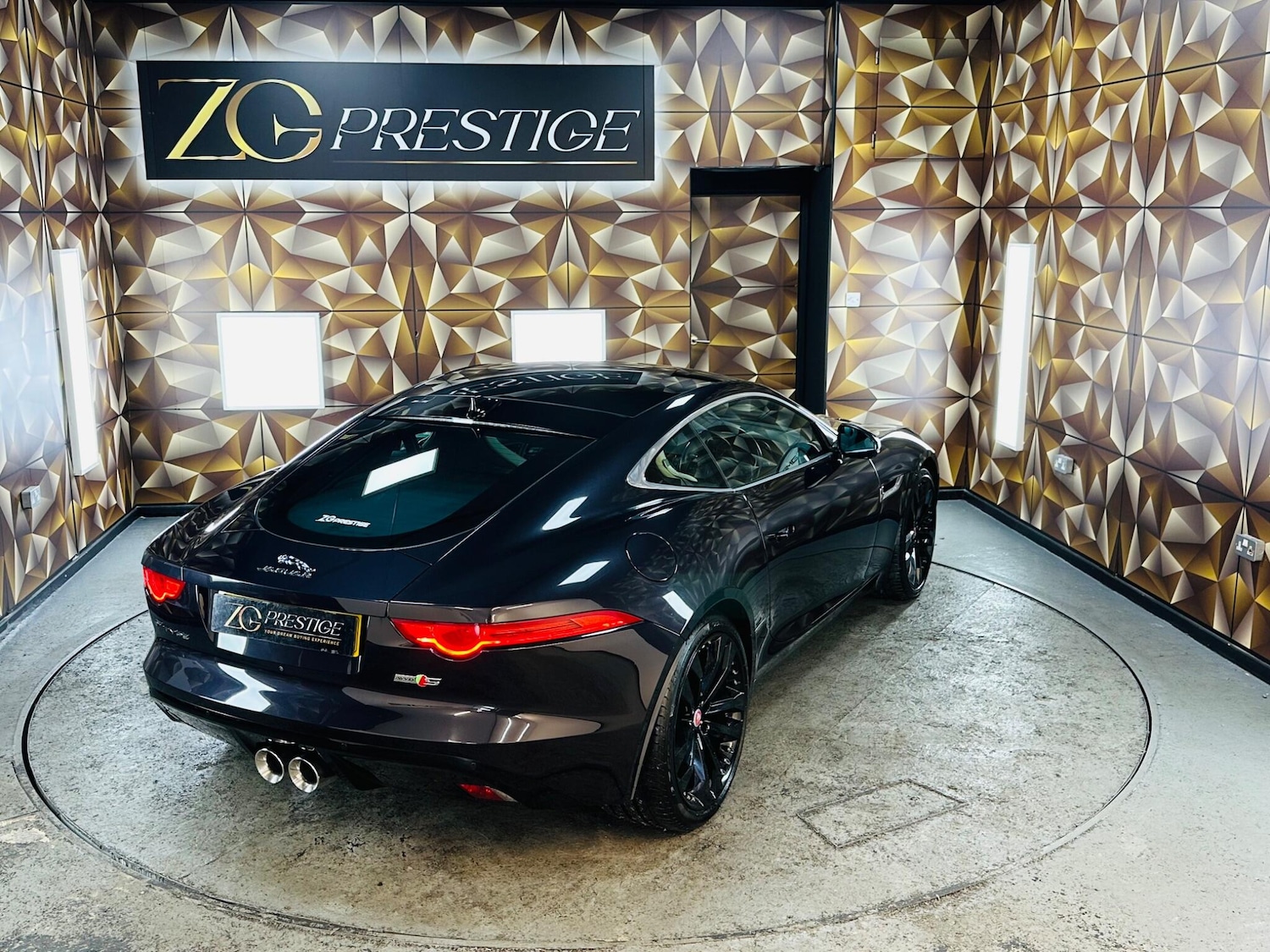 Used Jaguar F-Type 2015 for sale - 76388372: Photo 45