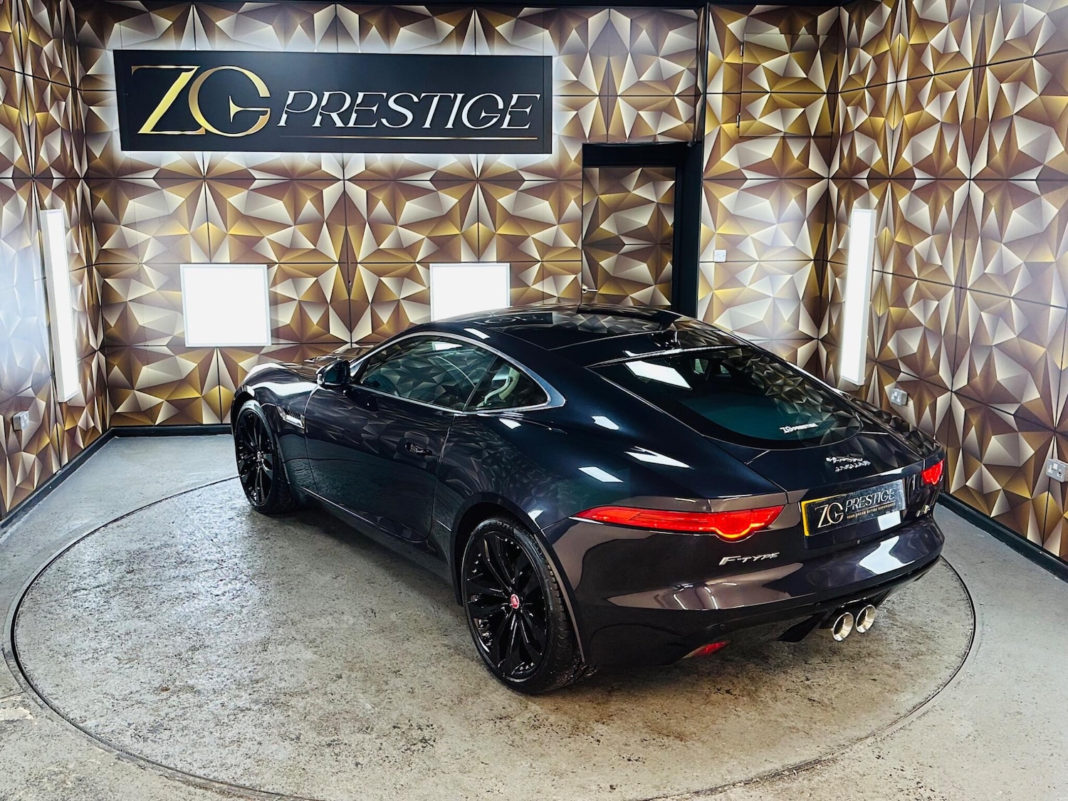 Used Jaguar F-Type 2015 for sale - 76388372: Photo 47