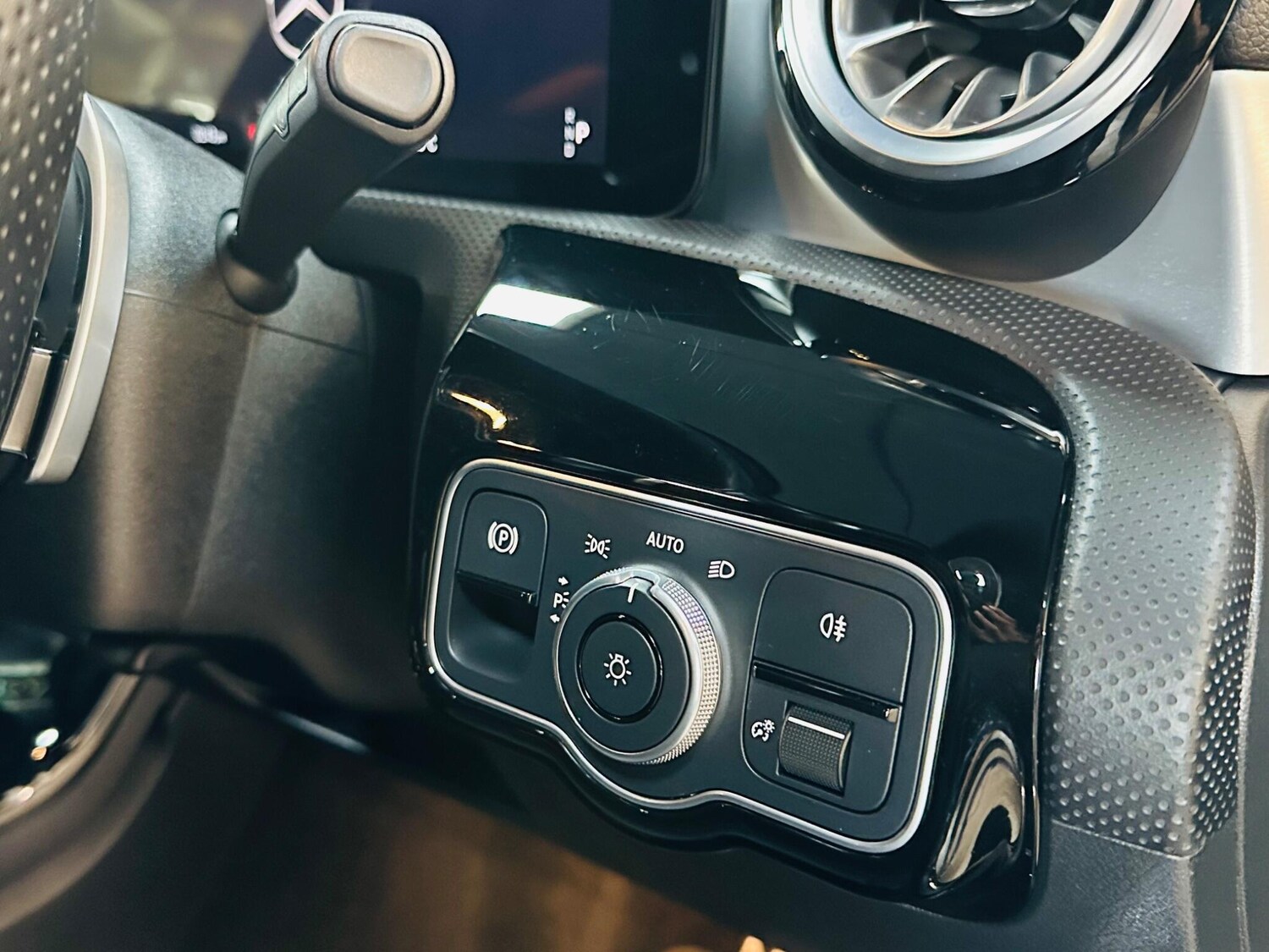 Used Mercedes-Benz CLA 2023 for sale - 76561434: Photo 59