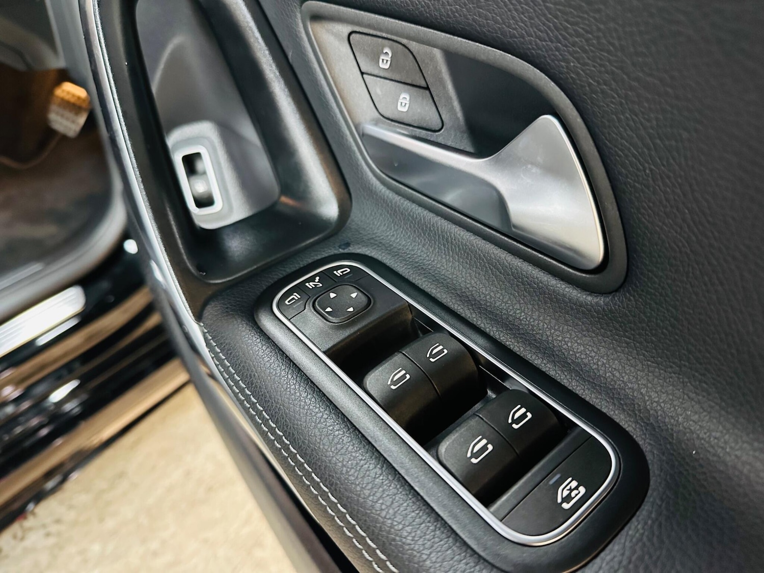 Used Mercedes-Benz CLA 2023 for sale - 76561434: Photo 63