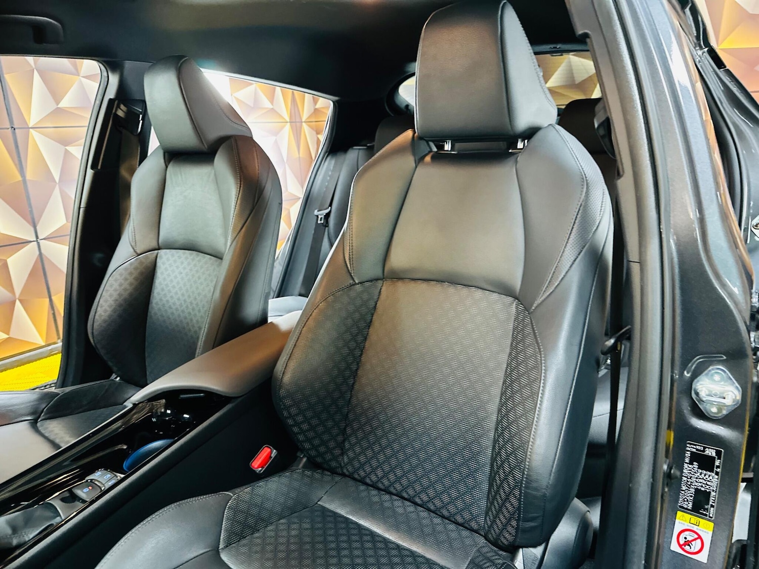 Used Toyota C-HR 2020 for sale - 77883549: Photo 14