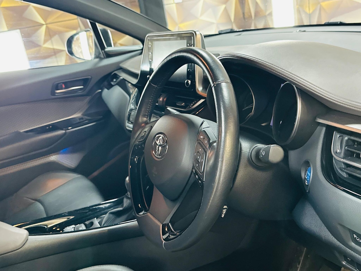 Used Toyota C-HR 2020 for sale - 77883549: Photo 38