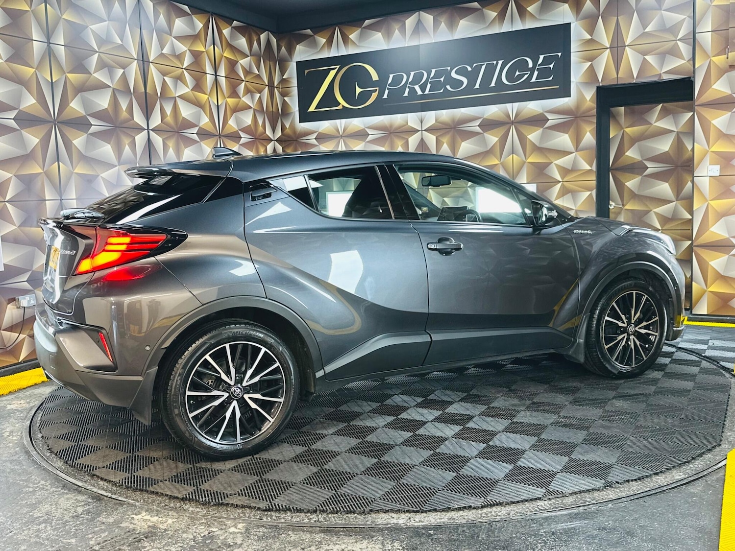 Used Toyota C-HR 2020 for sale - 77883549: Photo 47