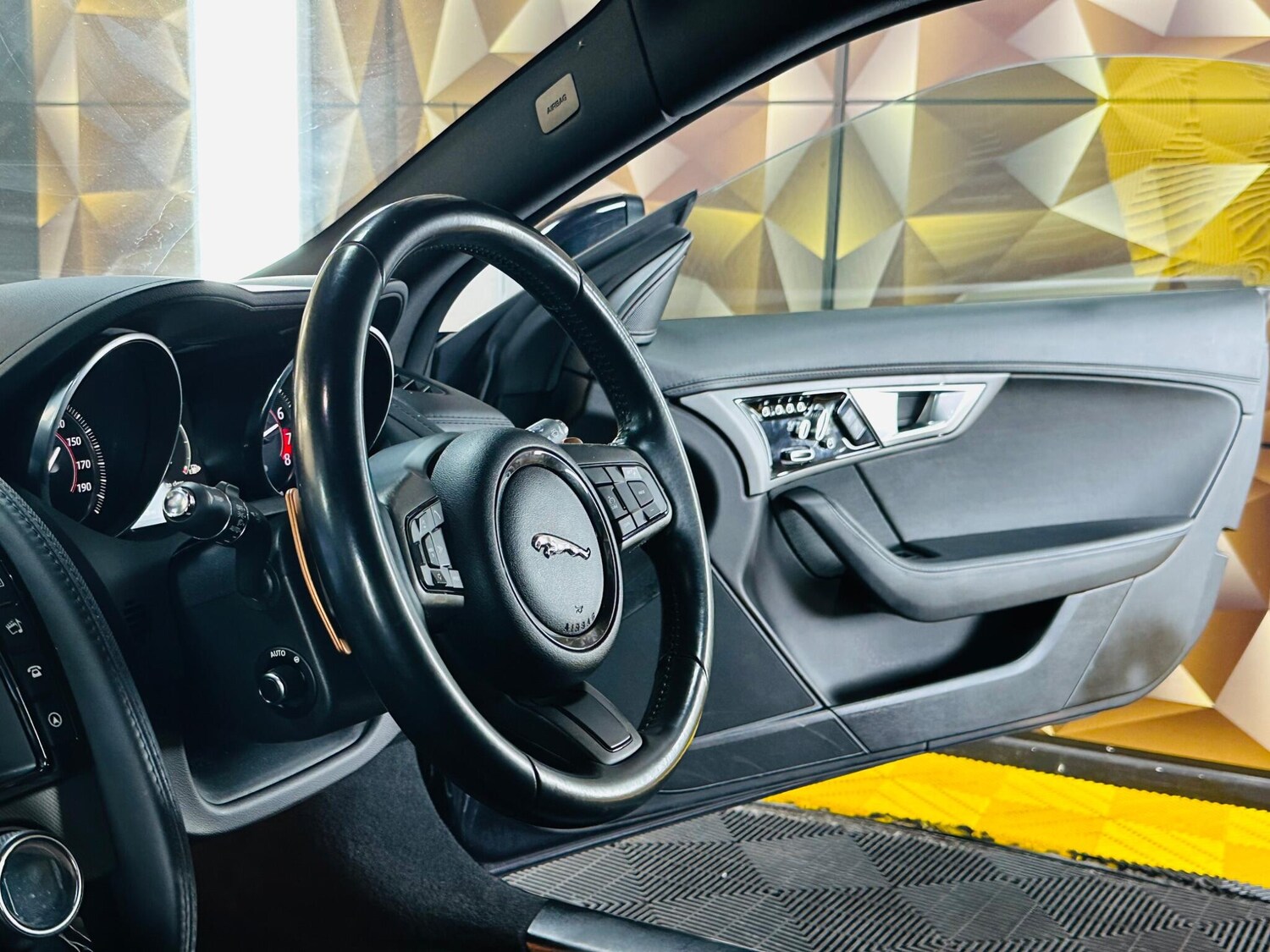 Used Jaguar F-Type for sale - 78072107: Photo 18