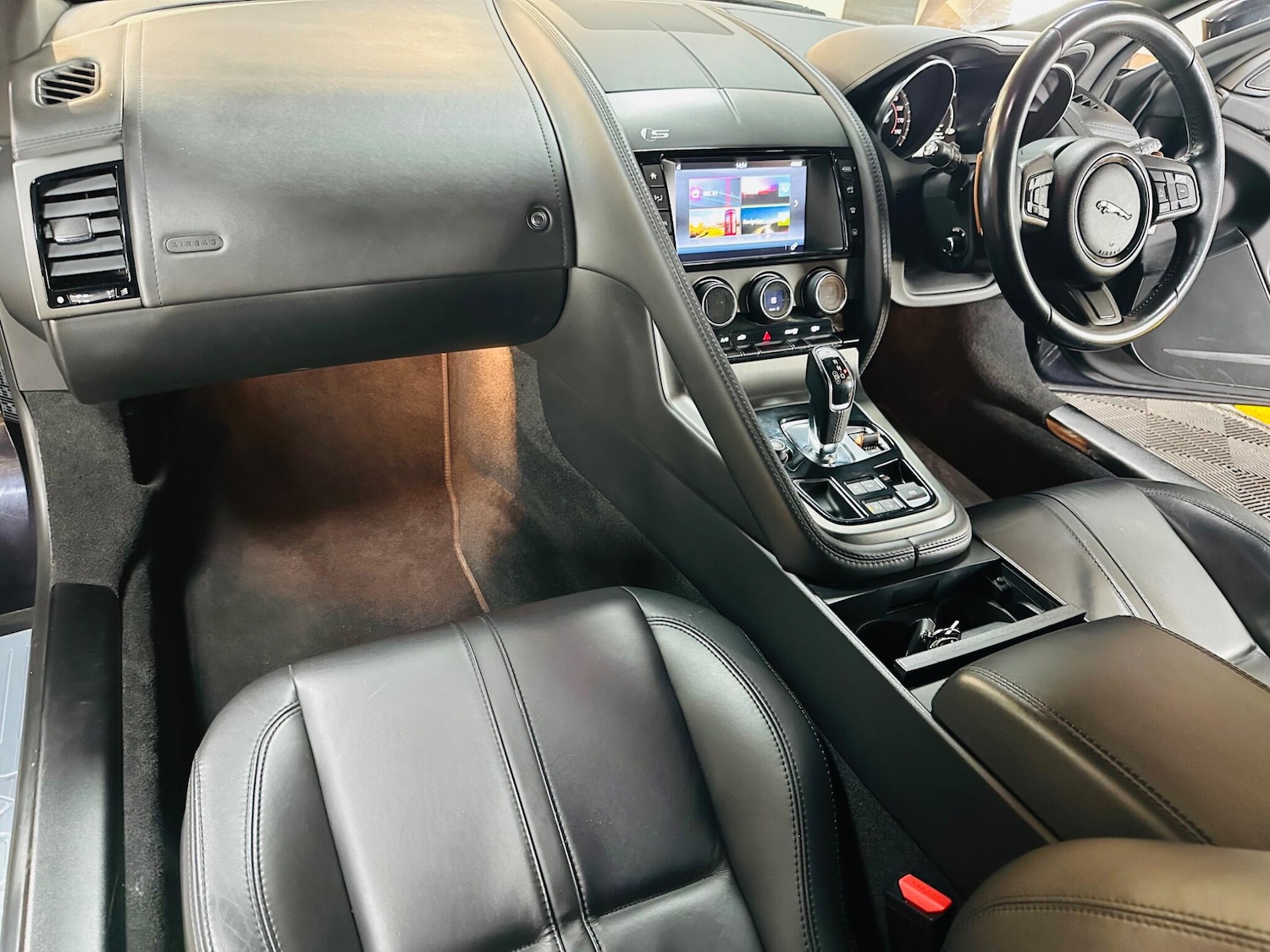 Used Jaguar F-Type for sale - 78072107: Photo 4