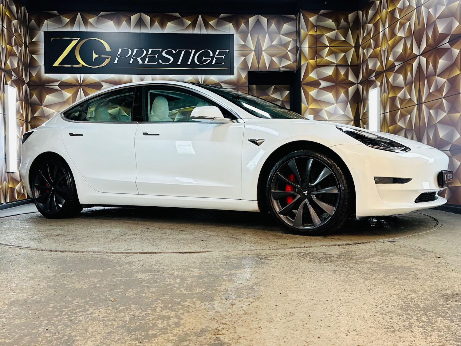 Used Tesla Model 3 2020 for sale - 76607368: Photo 13