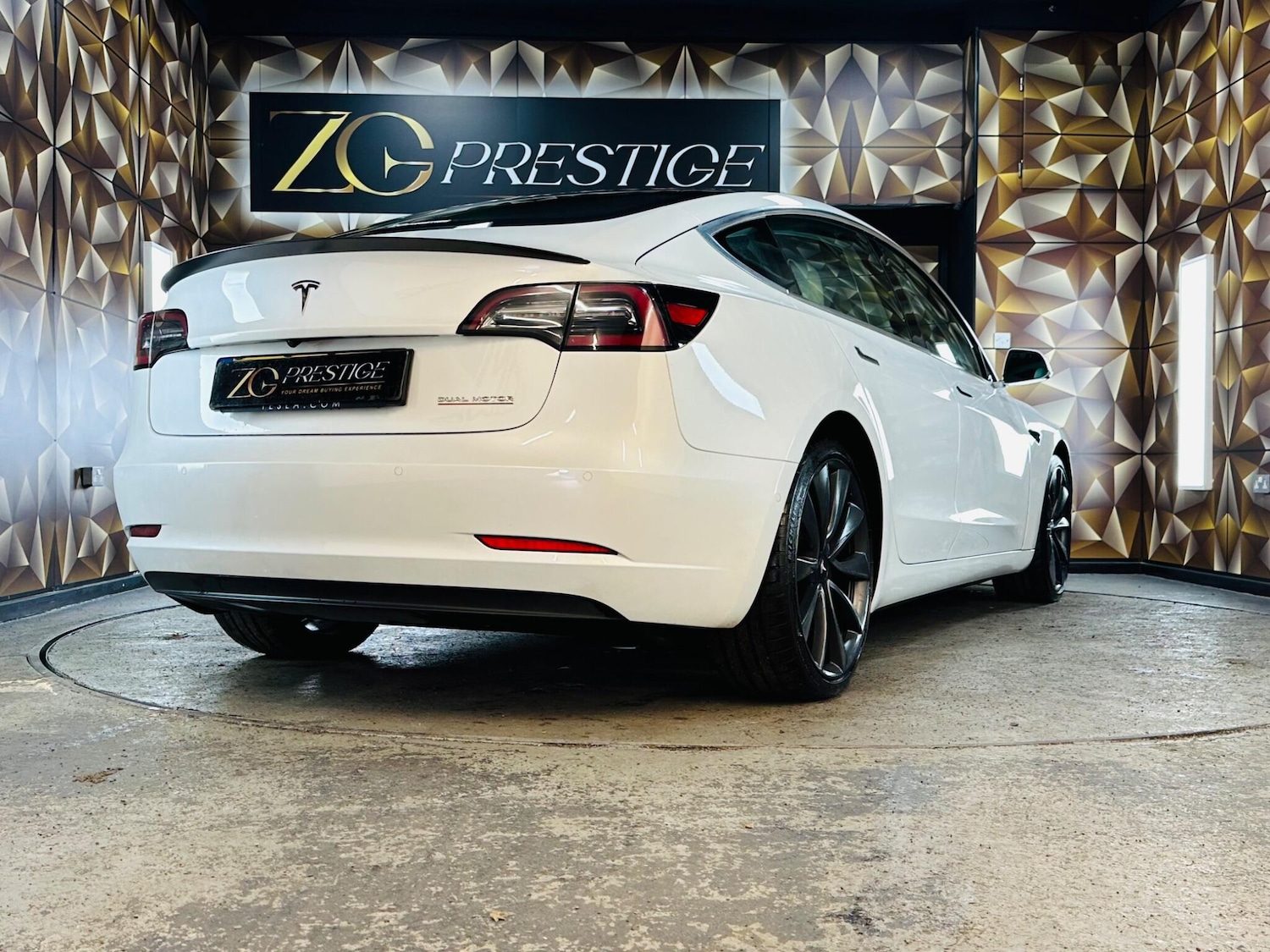 Used Tesla Model 3 2020 for sale - 76607368: Photo 27