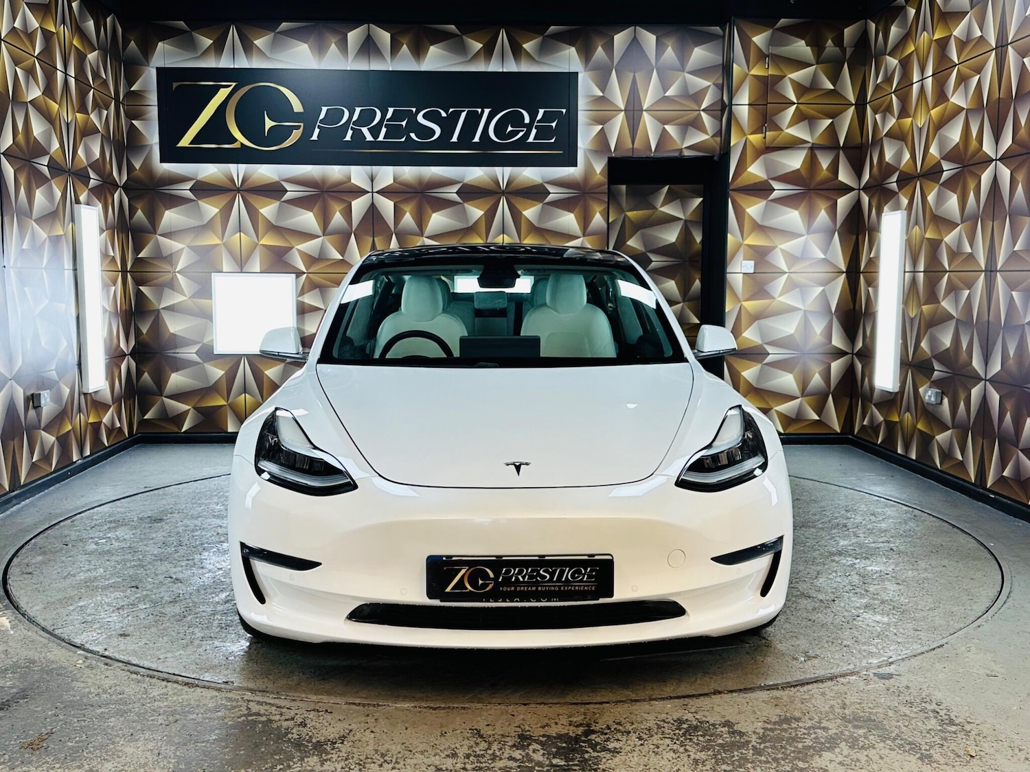 Used Tesla Model 3 2020 for sale - 76607368: Photo 3