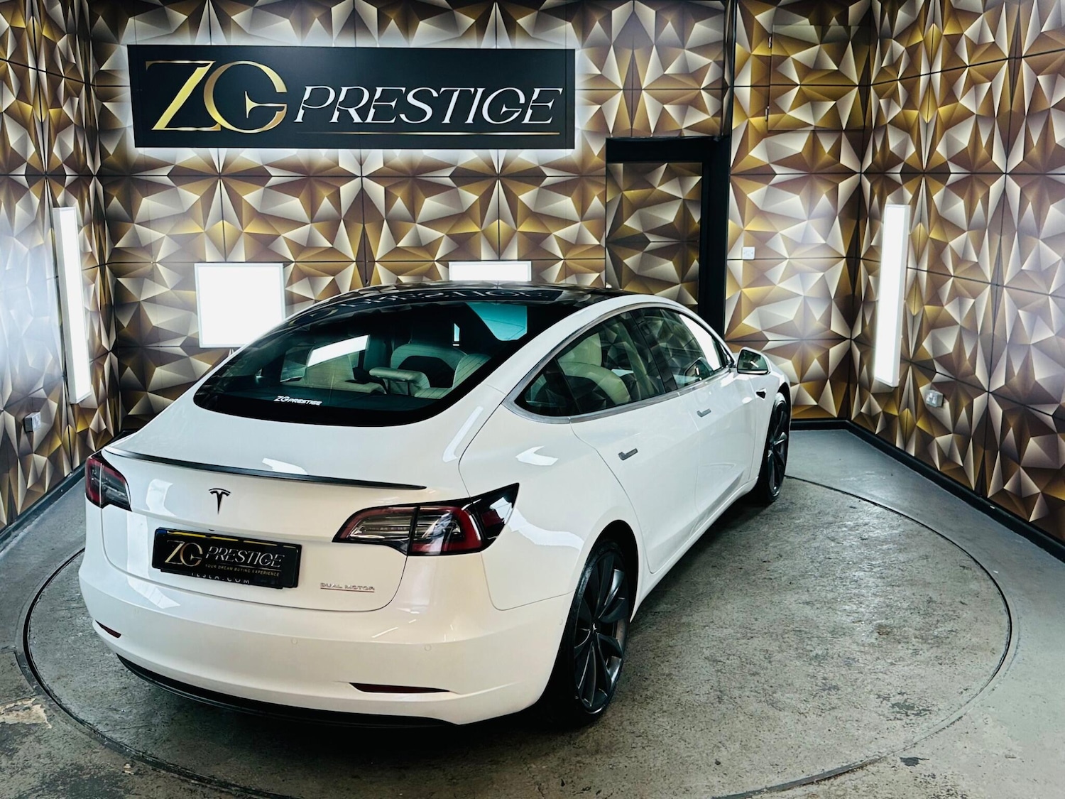 Used Tesla Model 3 2020 for sale - 76607368: Photo 31