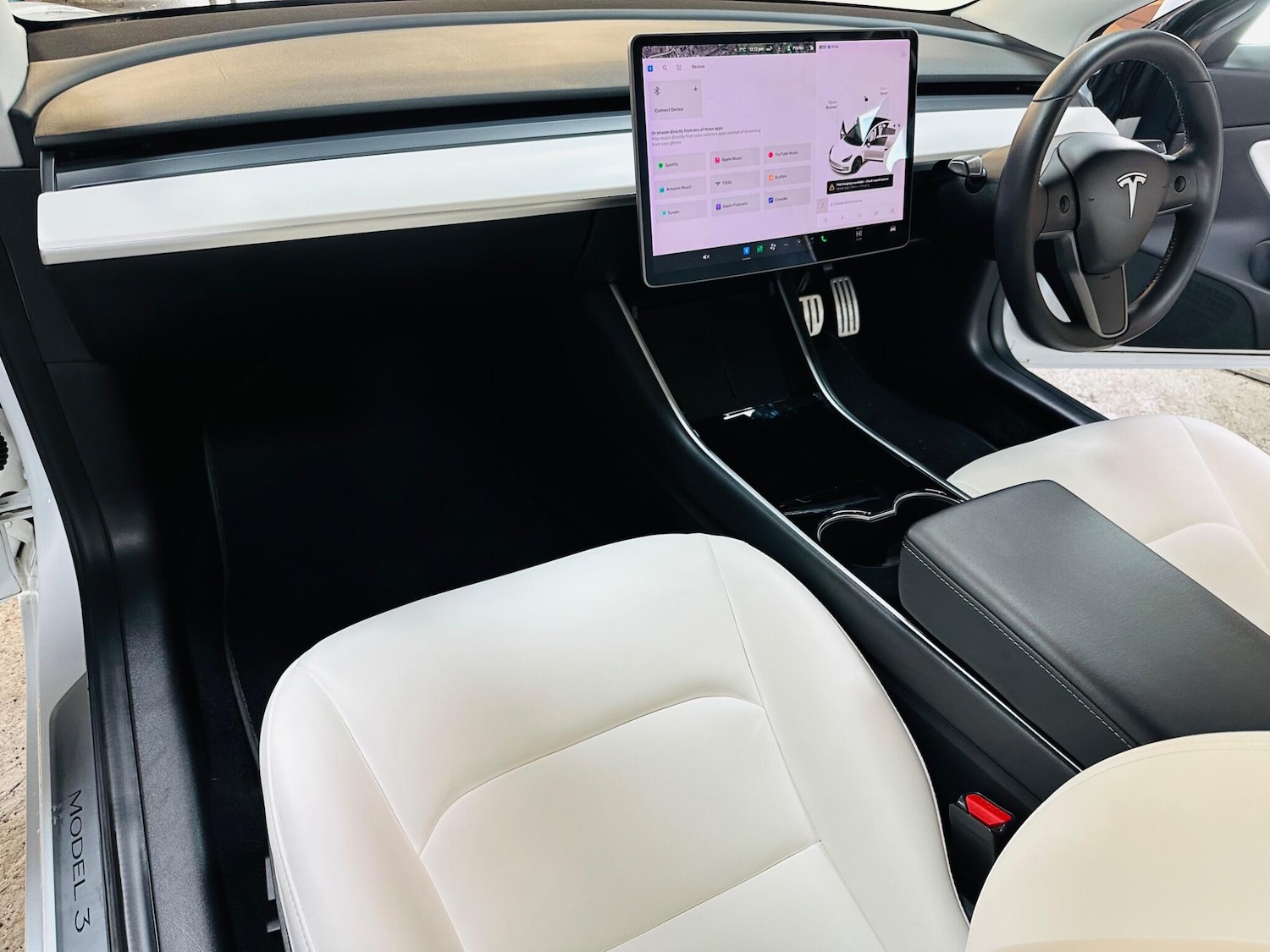 Used Tesla Model 3 2020 for sale - 76607368: Photo 4