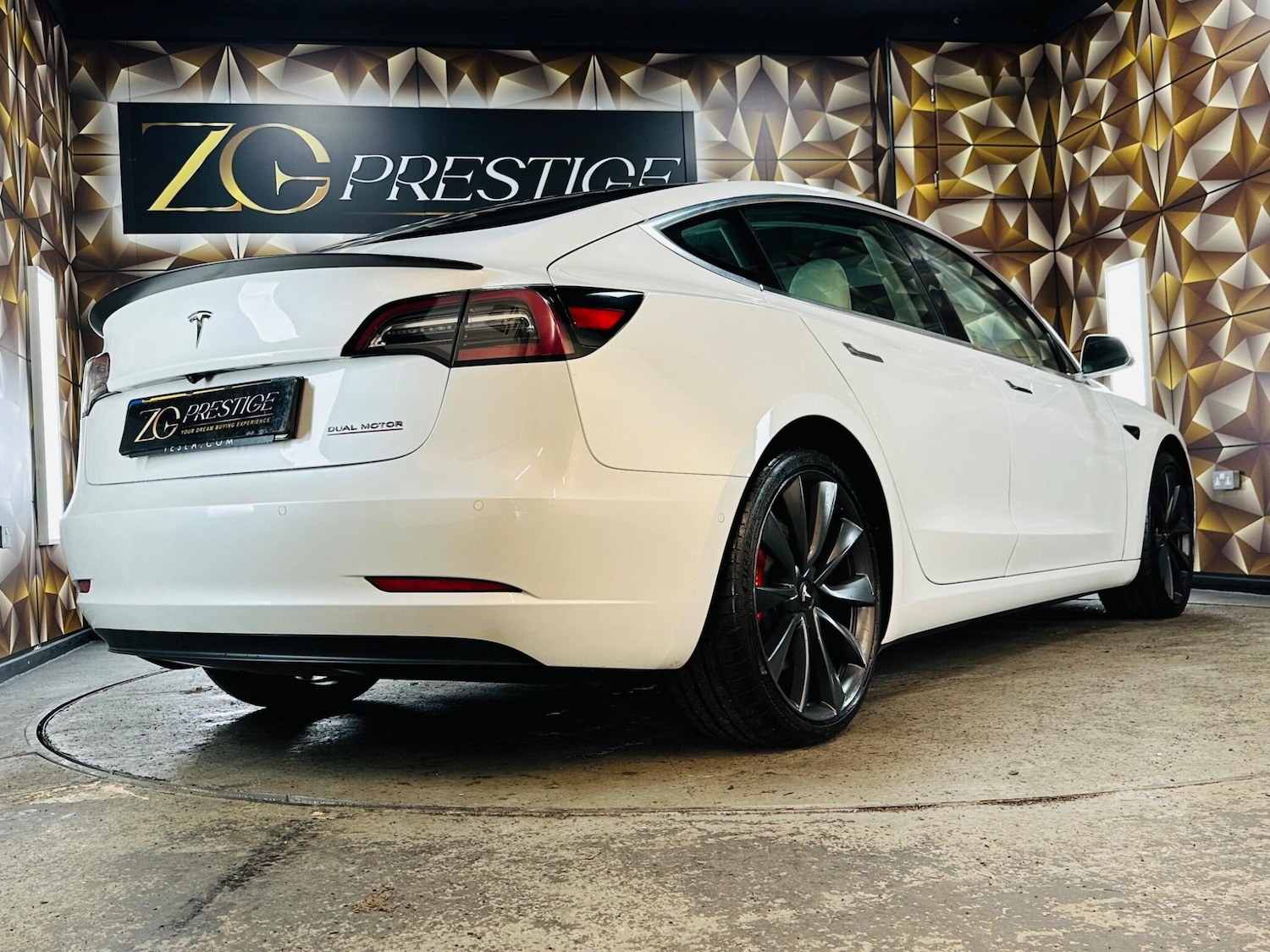 Used Tesla Model 3 2020 for sale - 76607368: Photo 41