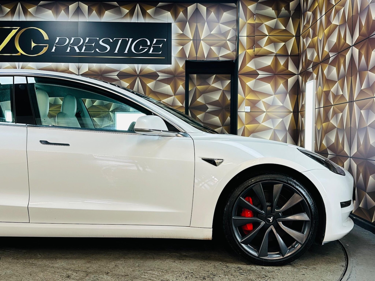 Used Tesla Model 3 2020 for sale - 76607368: Photo 43