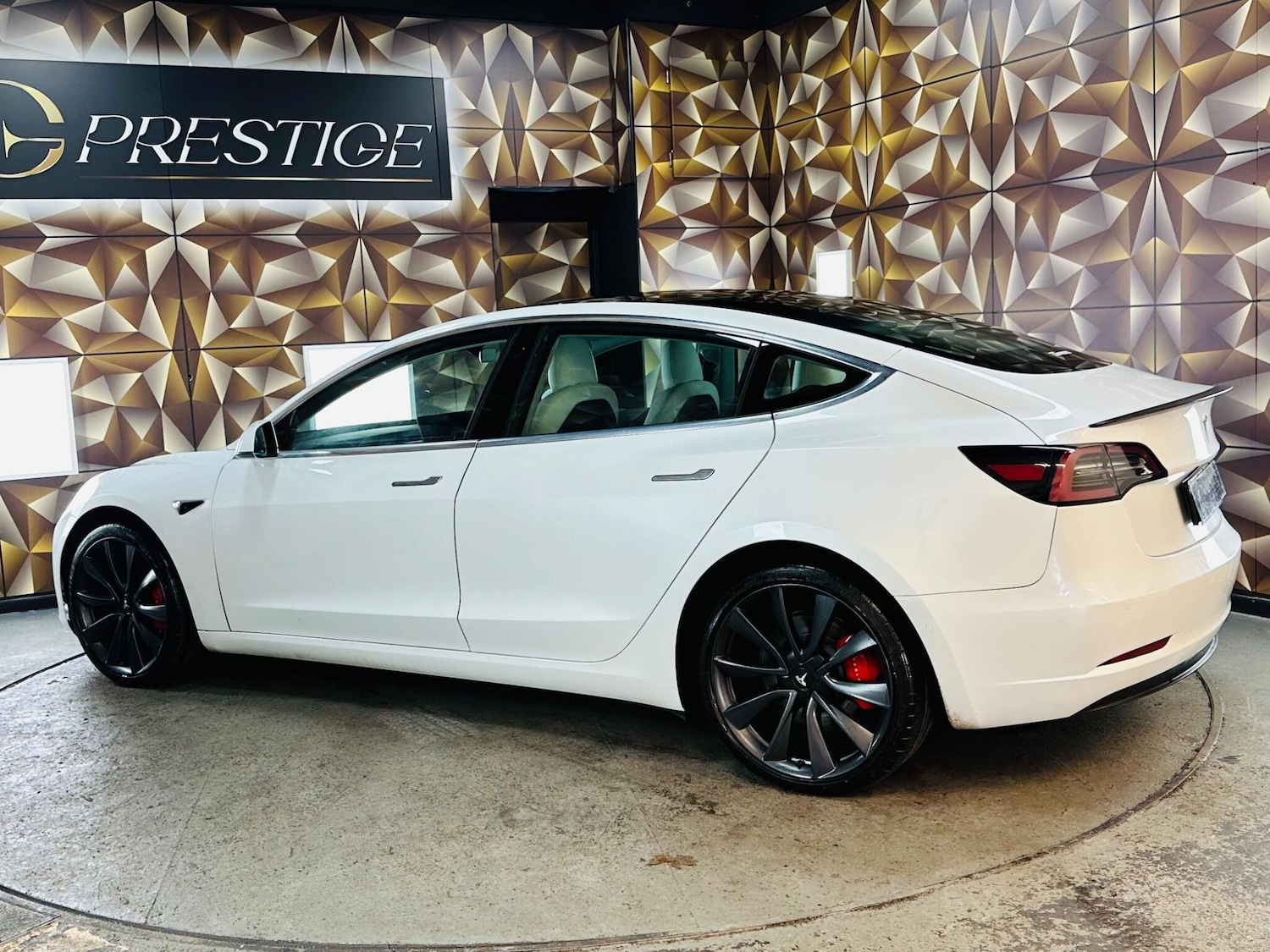 Used Tesla Model 3 2020 for sale - 76607368: Photo 44
