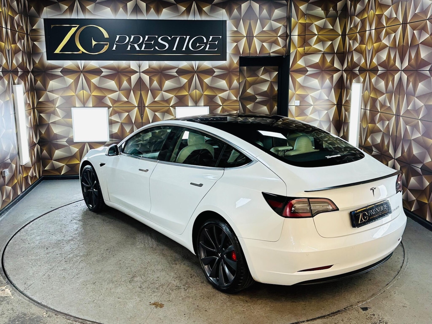 Used Tesla Model 3 2020 for sale - 76607368: Photo 46