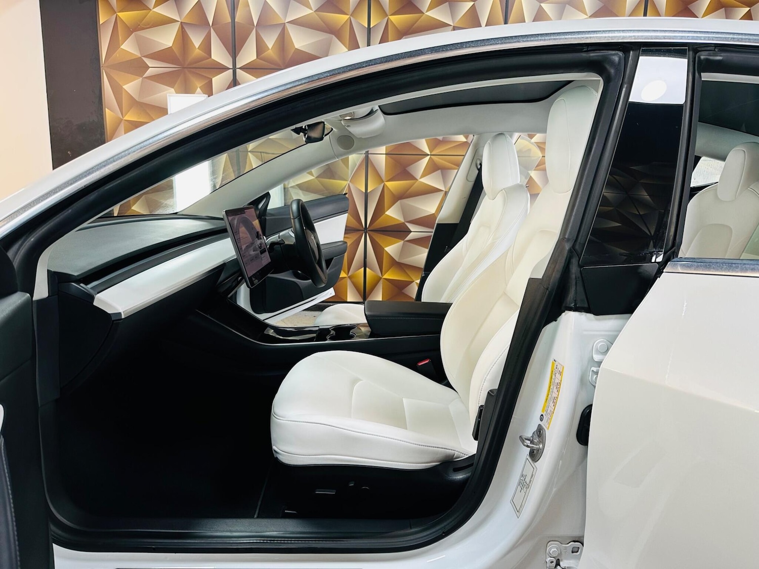 Used Tesla Model 3 2020 for sale - 76607368: Photo 66